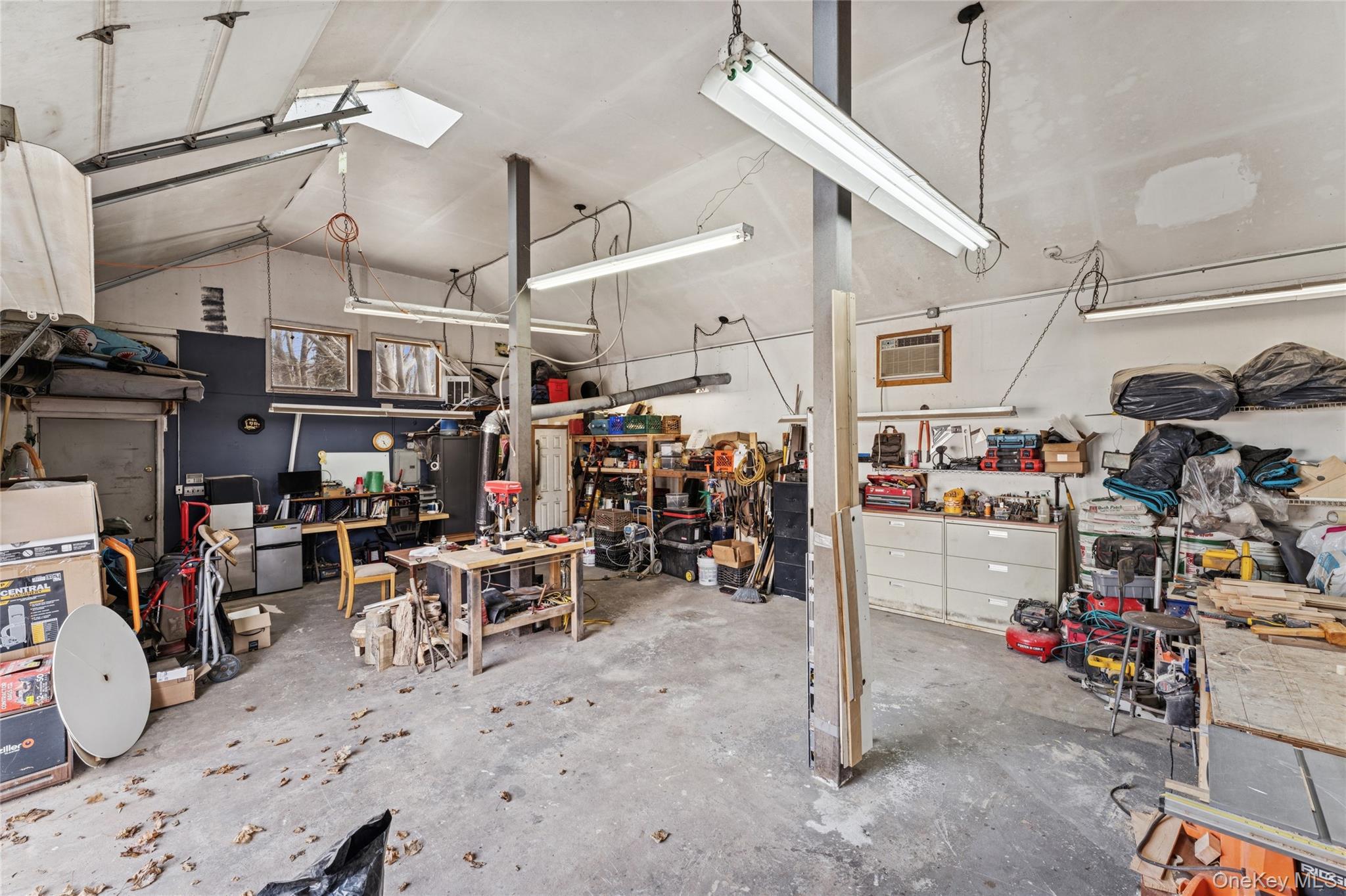 #11 photo, 1462 Motor Parkway, Islandia , NY 11749