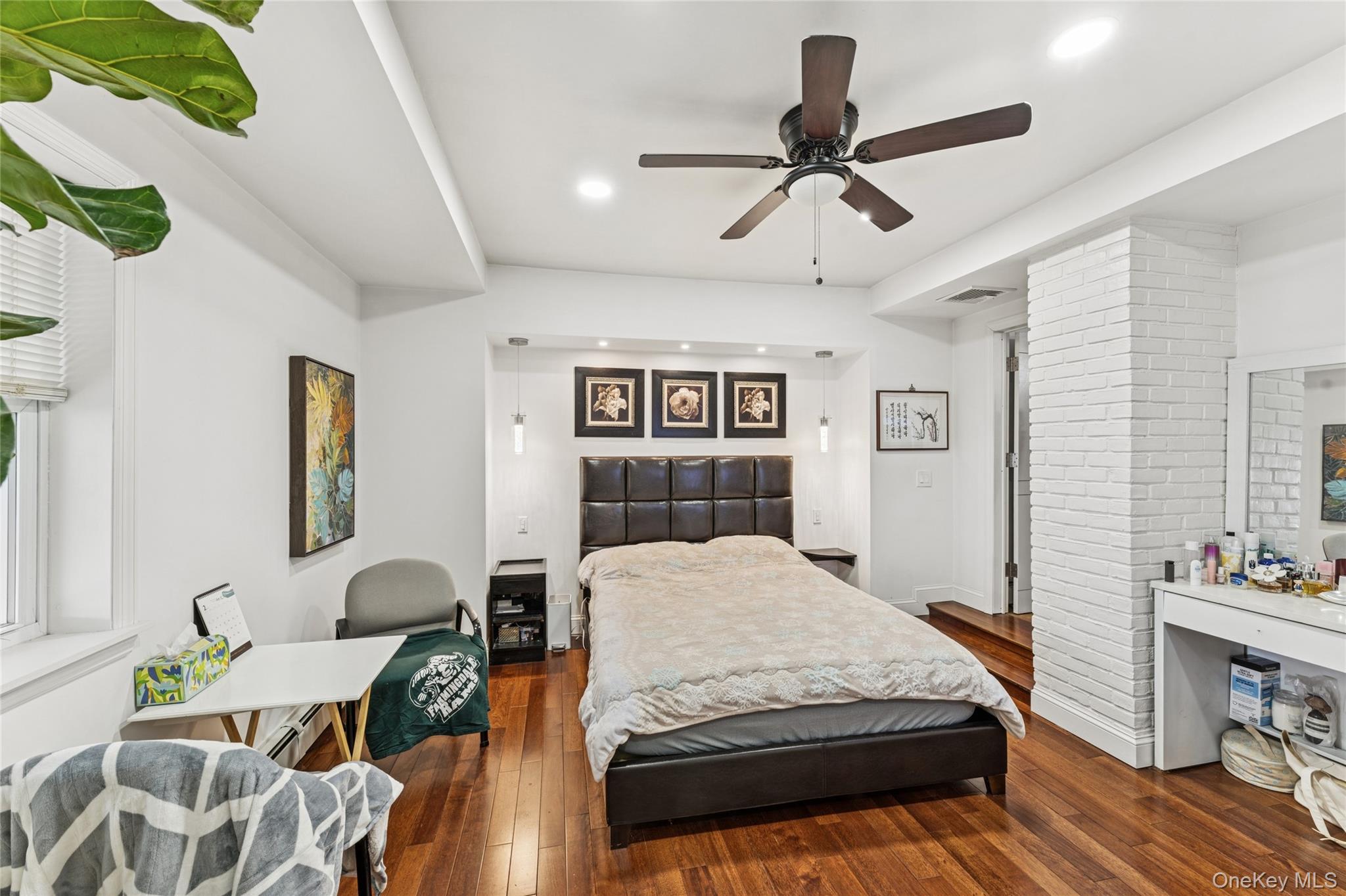 #13 photo, 1462 Motor Parkway, Islandia , NY 11749