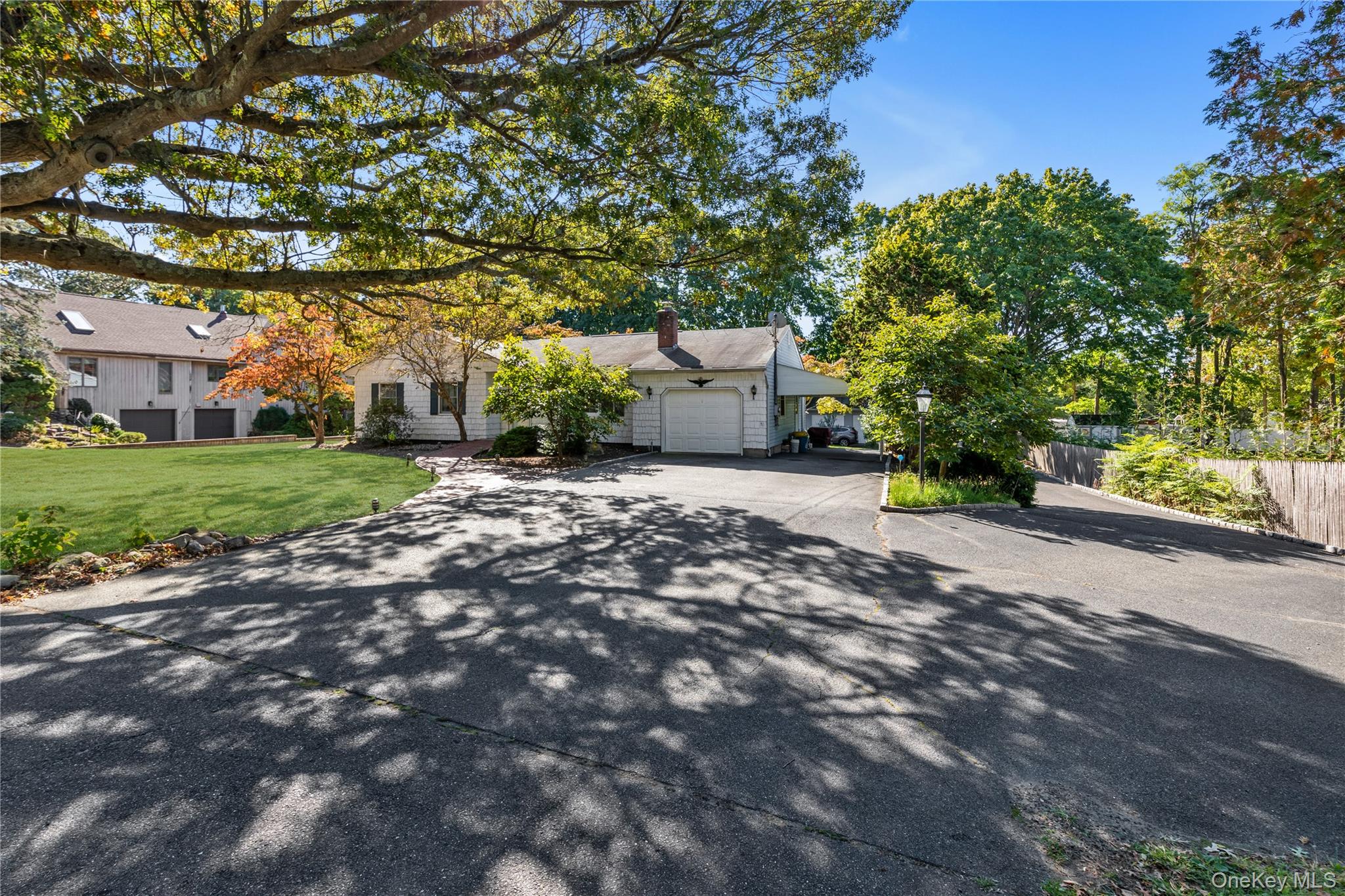 #4 photo, 1462 Motor Parkway, Islandia , NY 11749