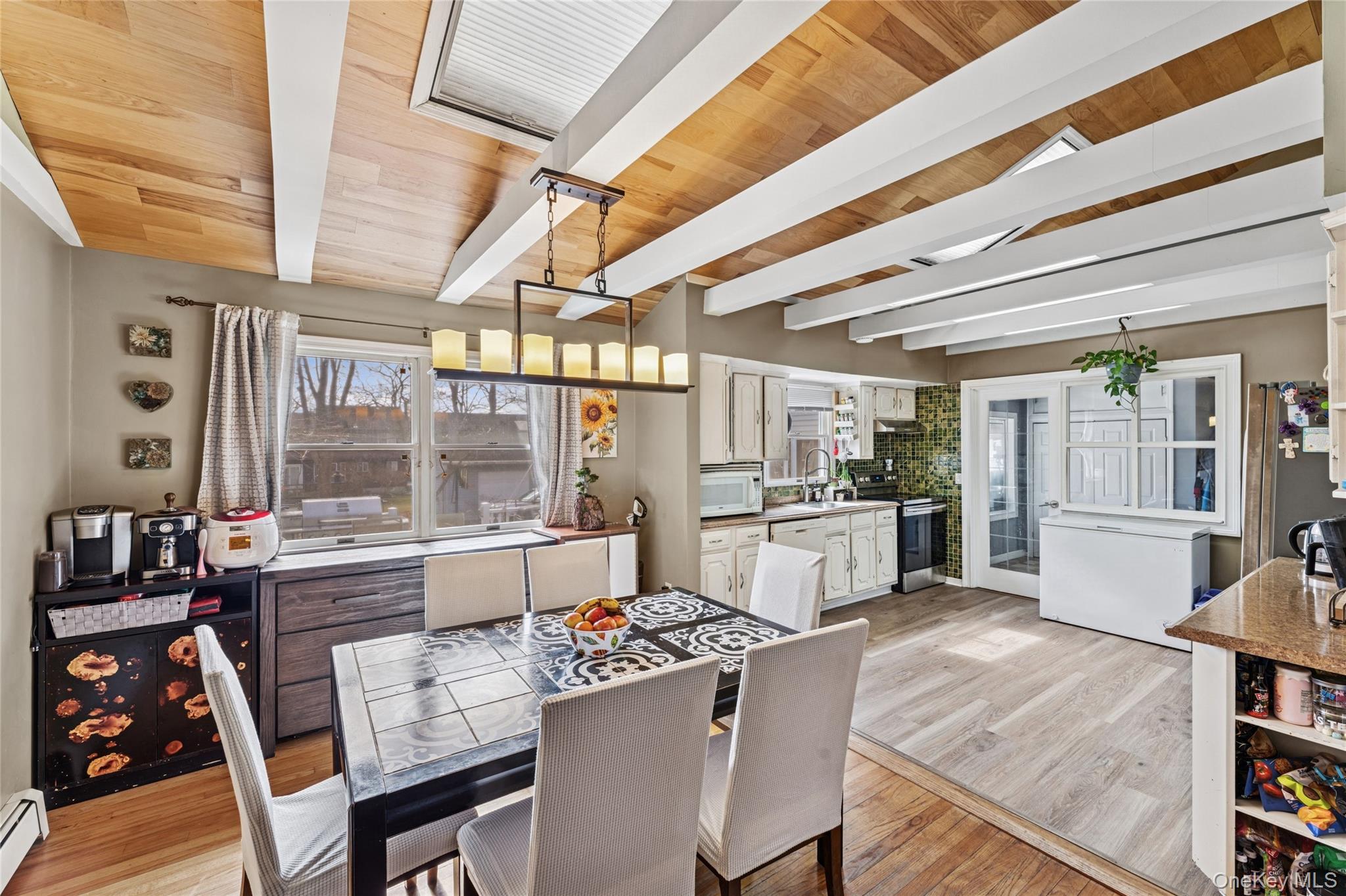 #7 photo, 1462 Motor Parkway, Islandia , NY 11749