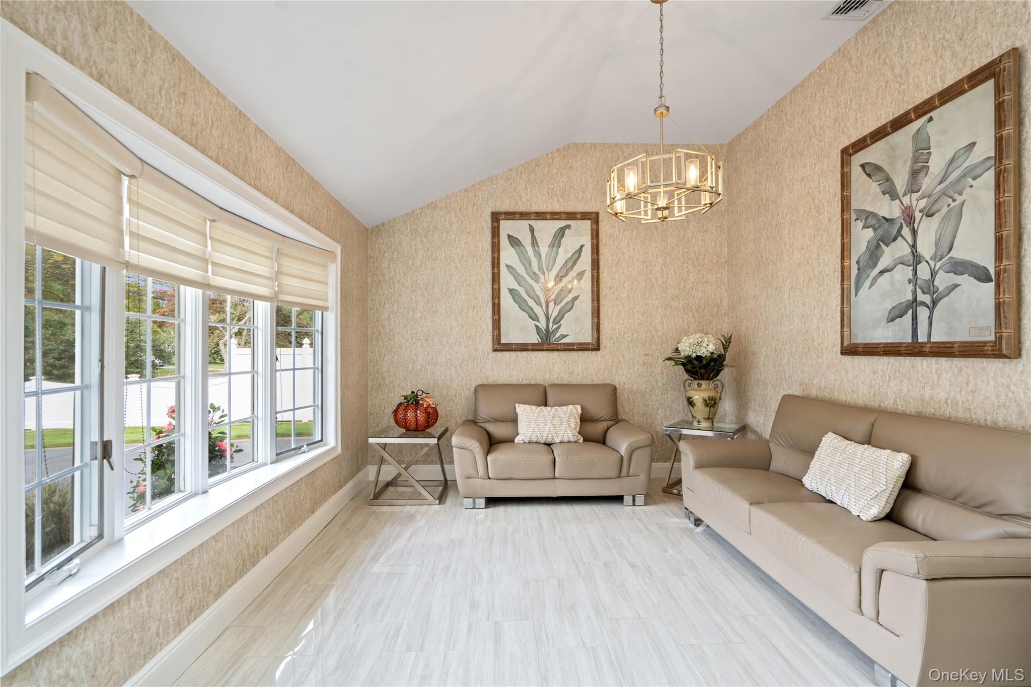 #12 photo, 939 Manor Lane, Bay Shore , NY 11706