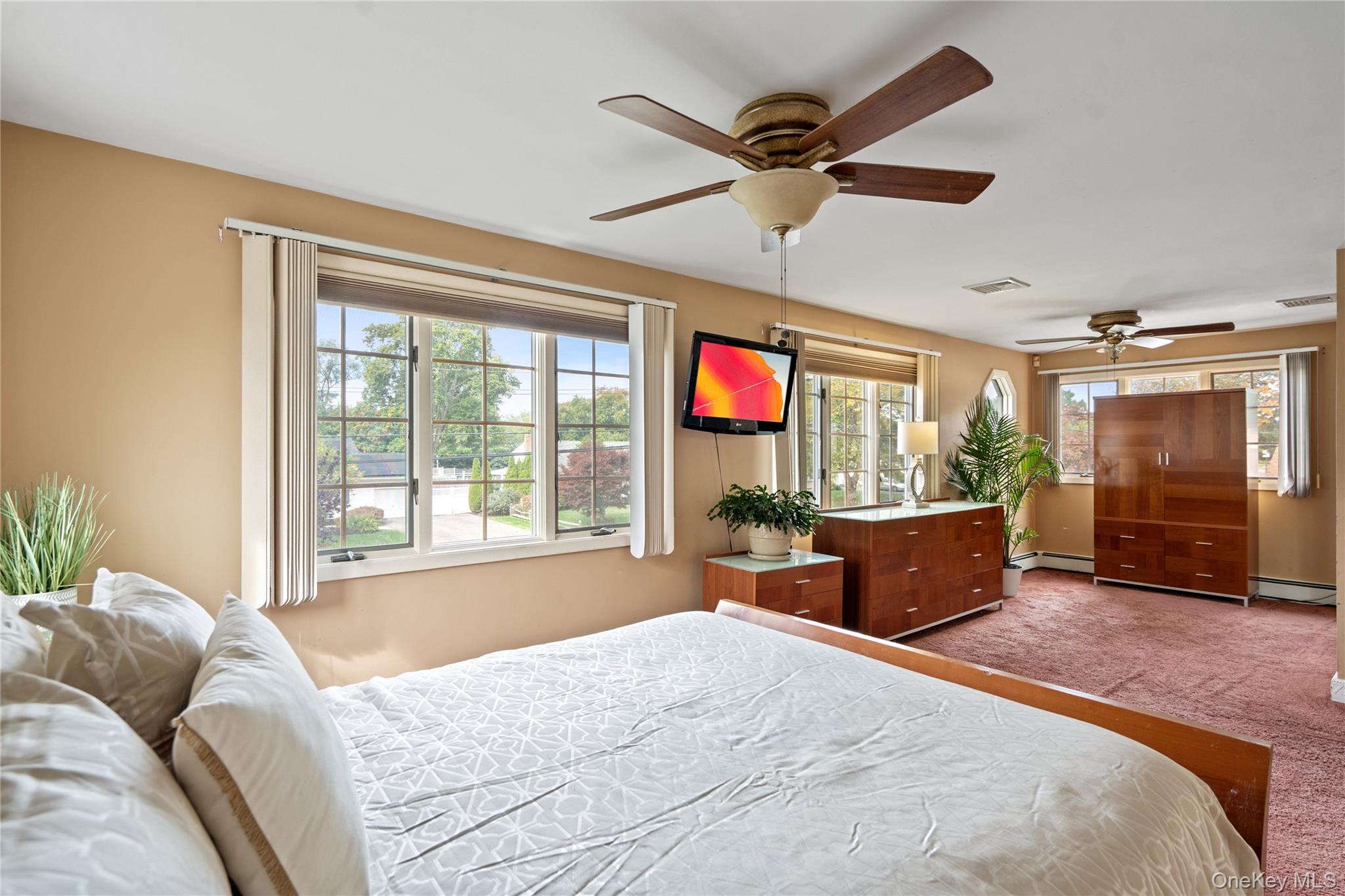 #20 photo, 939 Manor Lane, Bay Shore , NY 11706