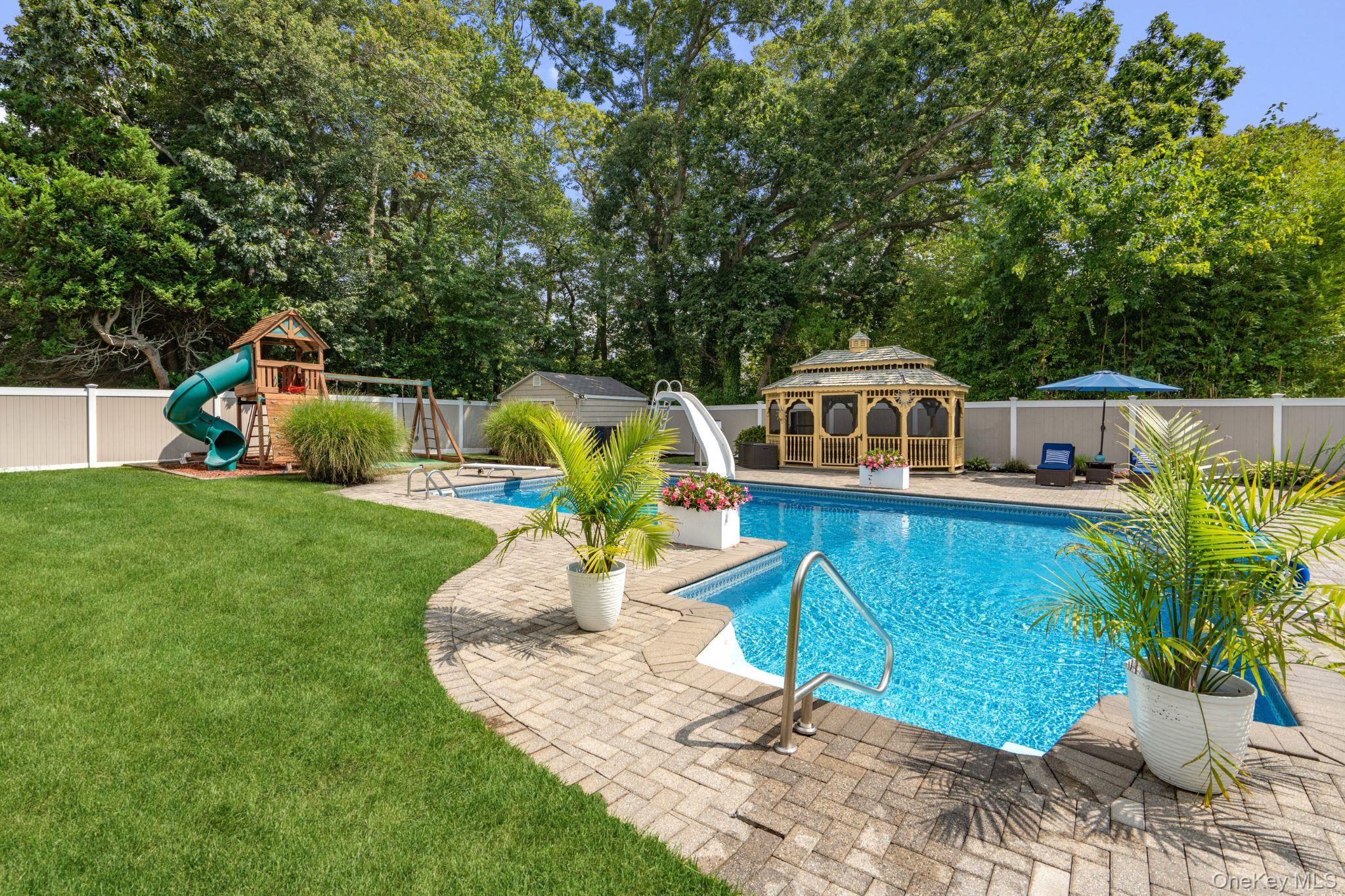 #3 photo, 939 Manor Lane, Bay Shore , NY 11706