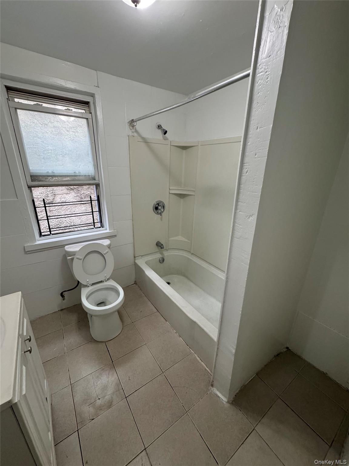 #5 photo, 238 S 3rd Avenue, Mount Vernon , NY 10550