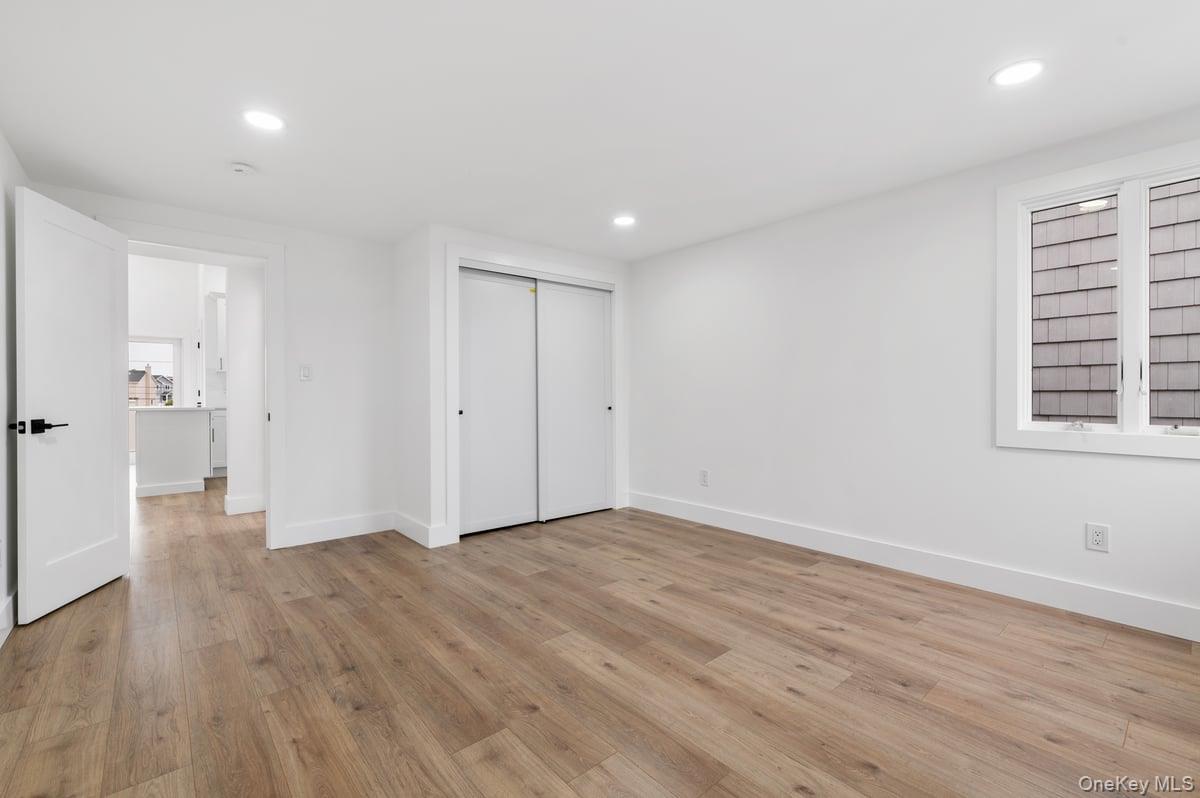 #14 photo, 873 S 7th Street, Lindenhurst , NY 11757