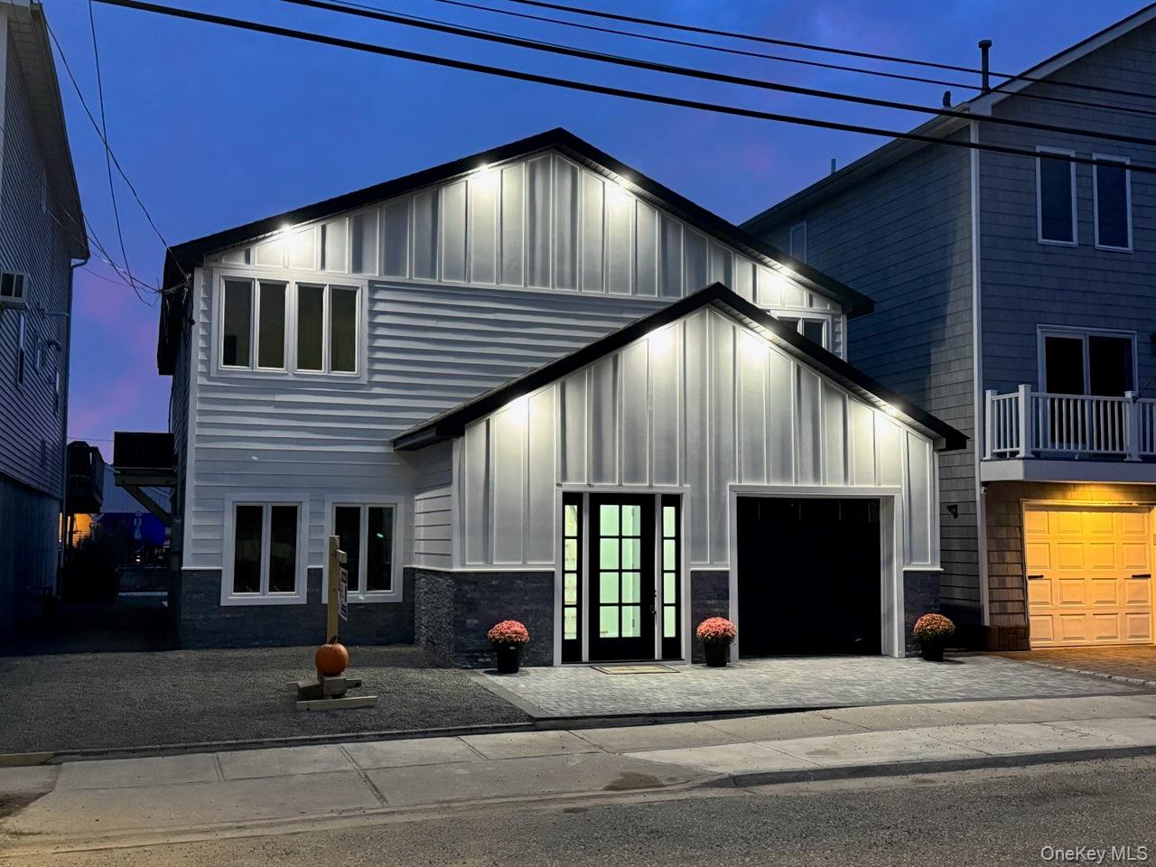 #2 photo, 873 S 7th Street, Lindenhurst , NY 11757