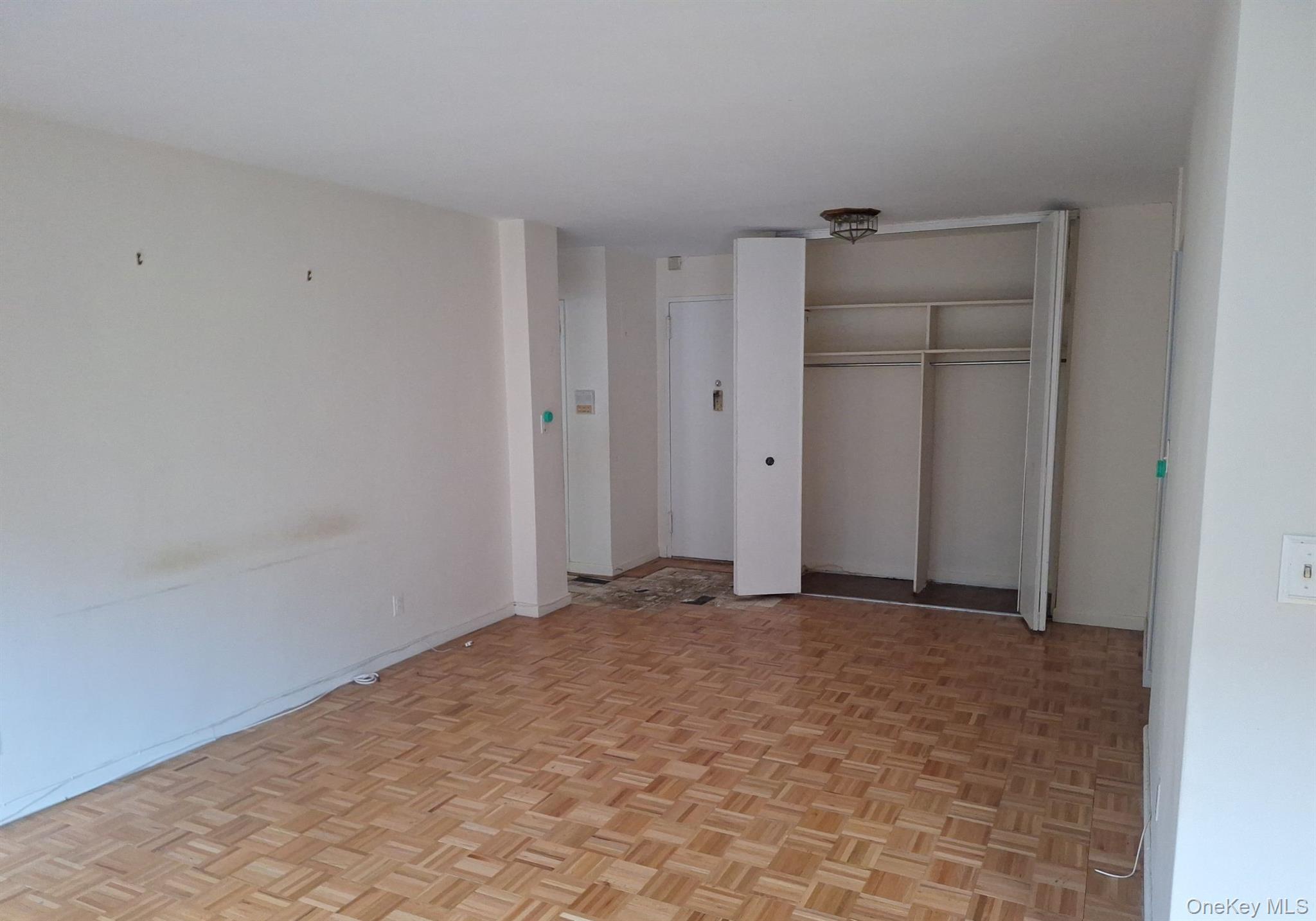 #10 photo, 636 N Terrace Avenue, Mount Vernon , NY 10552