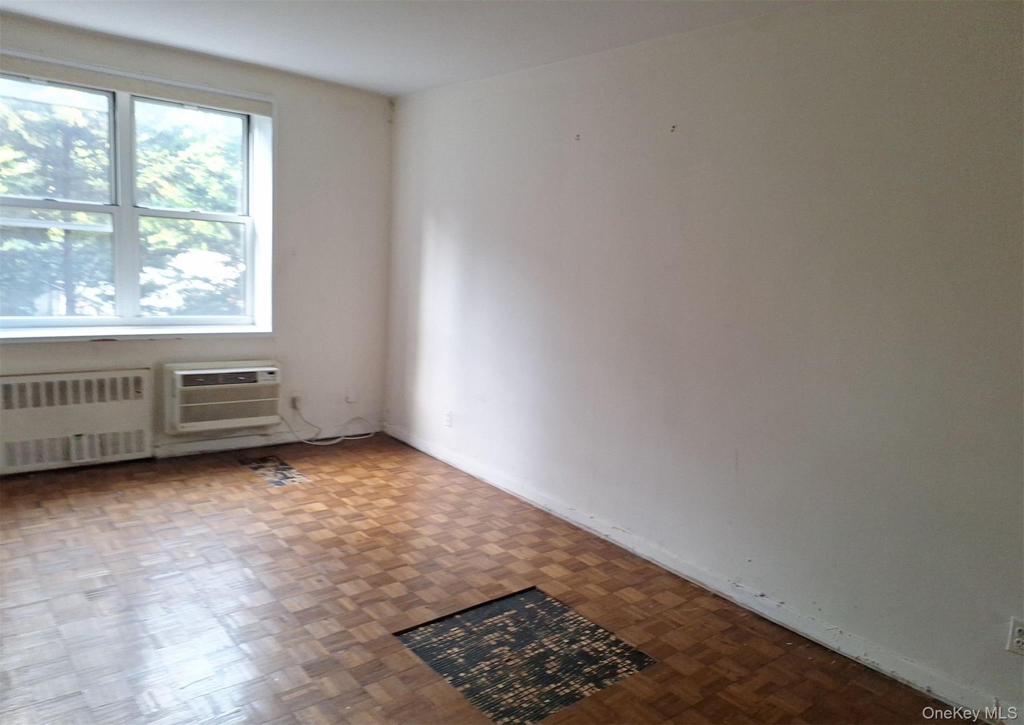 #8 photo, 636 N Terrace Avenue, Mount Vernon , NY 10552