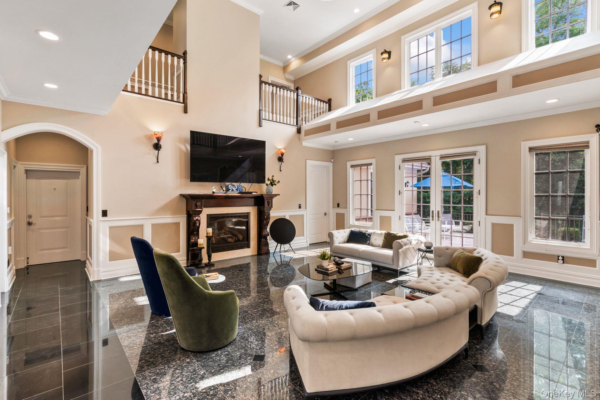 #9 photo, 11 Buckingham Court, Muttontown , NY 11791