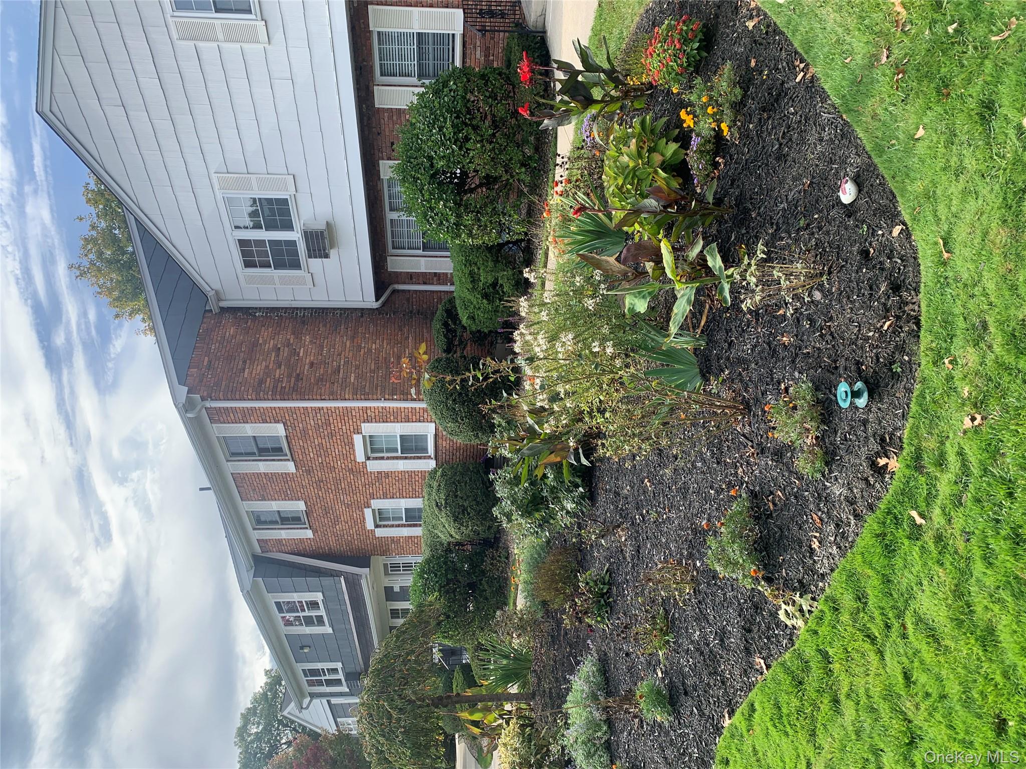 #2 photo, 23 DOXBURY LANE, Suffern , NY 10901