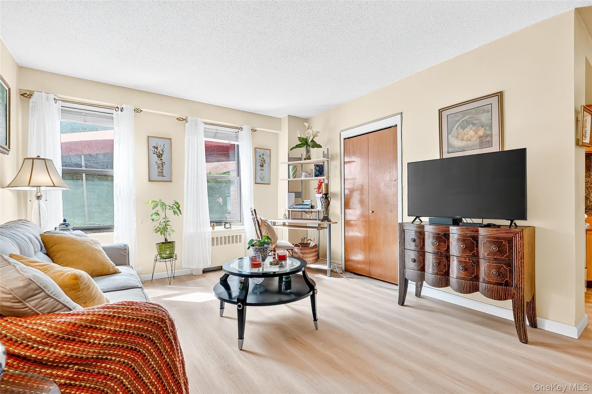 #3 photo, 180 Pearsall Drive, 纽约州 Mount Vernon , NY 10552