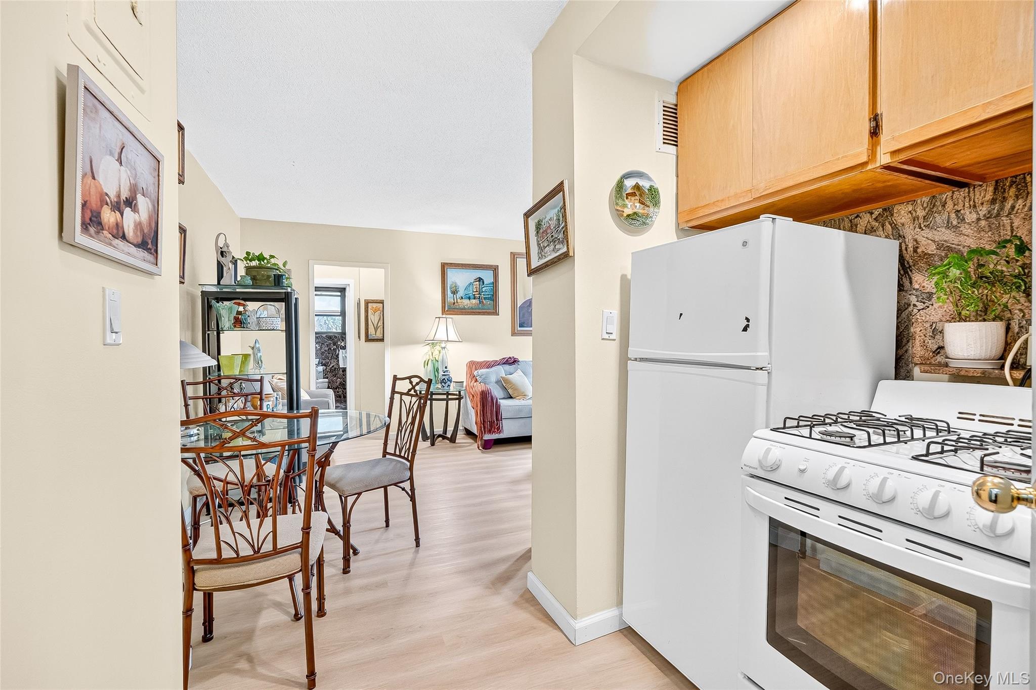 #6 photo, 180 Pearsall Drive, 纽约州 Mount Vernon , NY 10552