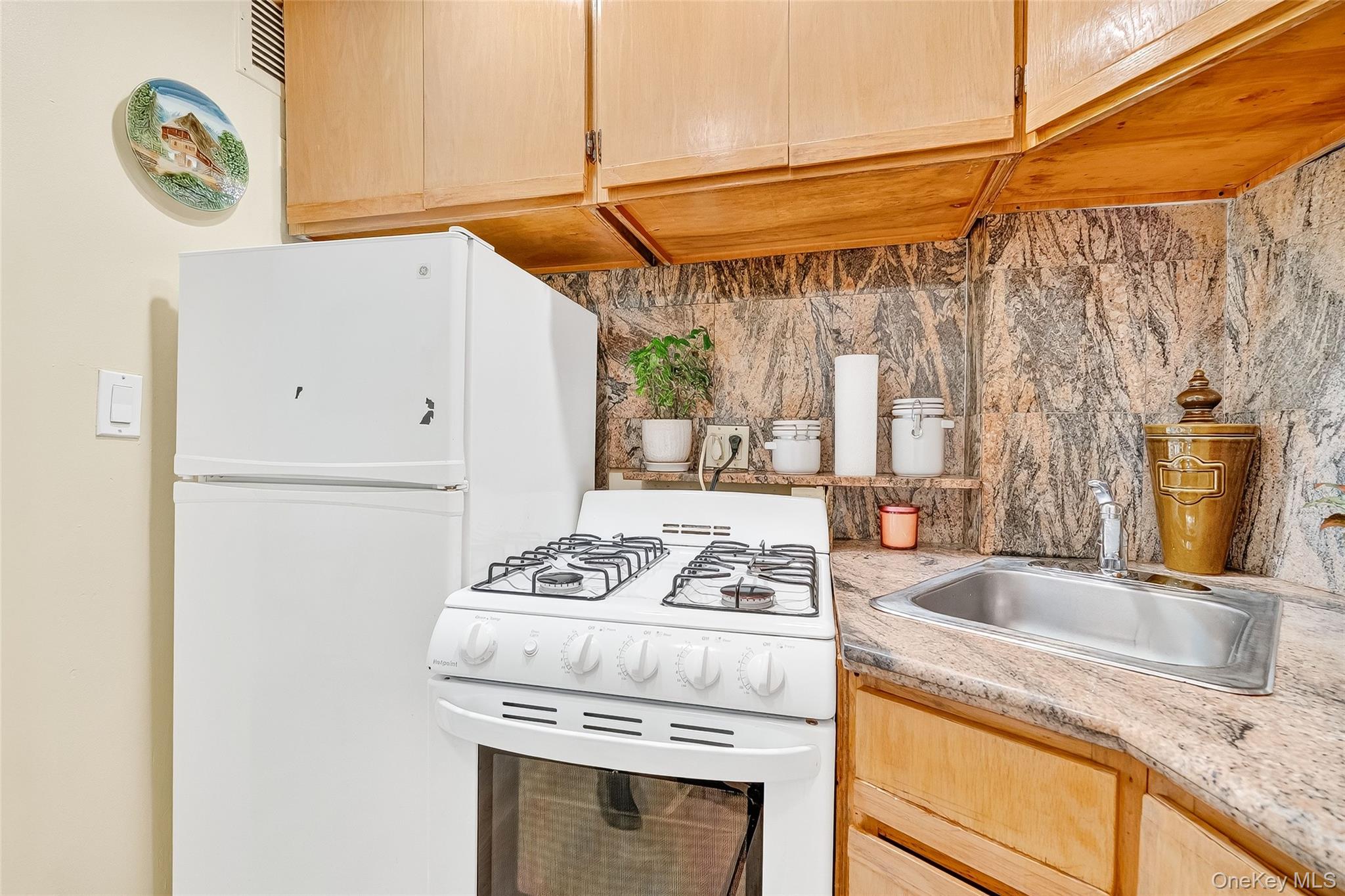 #7 photo, 180 Pearsall Drive, 纽约州 Mount Vernon , NY 10552