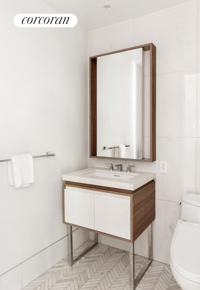 #10 photo, 505 W 43RD Street, マンハッタン Hells Kitchen , NY 10036