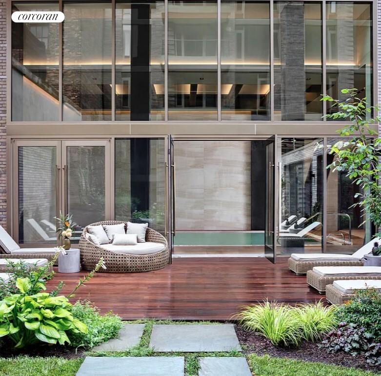 #12 photo, 505 W 43RD Street, マンハッタン Hells Kitchen , NY 10036