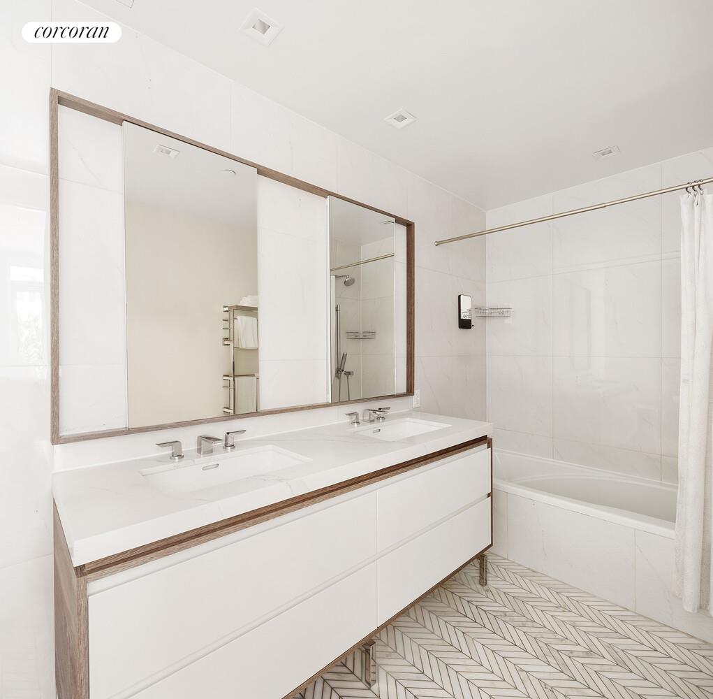 #9 photo, 505 W 43RD Street, マンハッタン Hells Kitchen , NY 10036