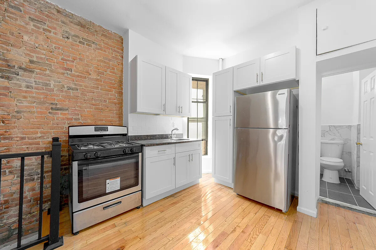 #2 photo, Brooklyn, Clinton Hill , NY 11238