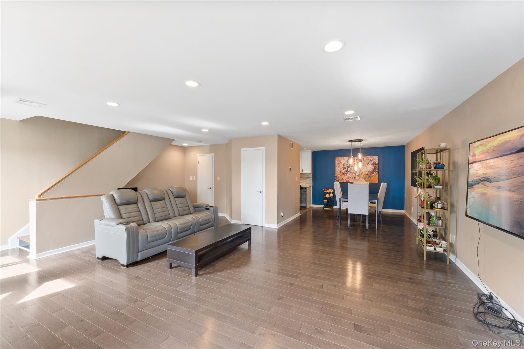 #5 photo, 147 I U Willets Road, ナッソー郡 Albertson , NY 11507