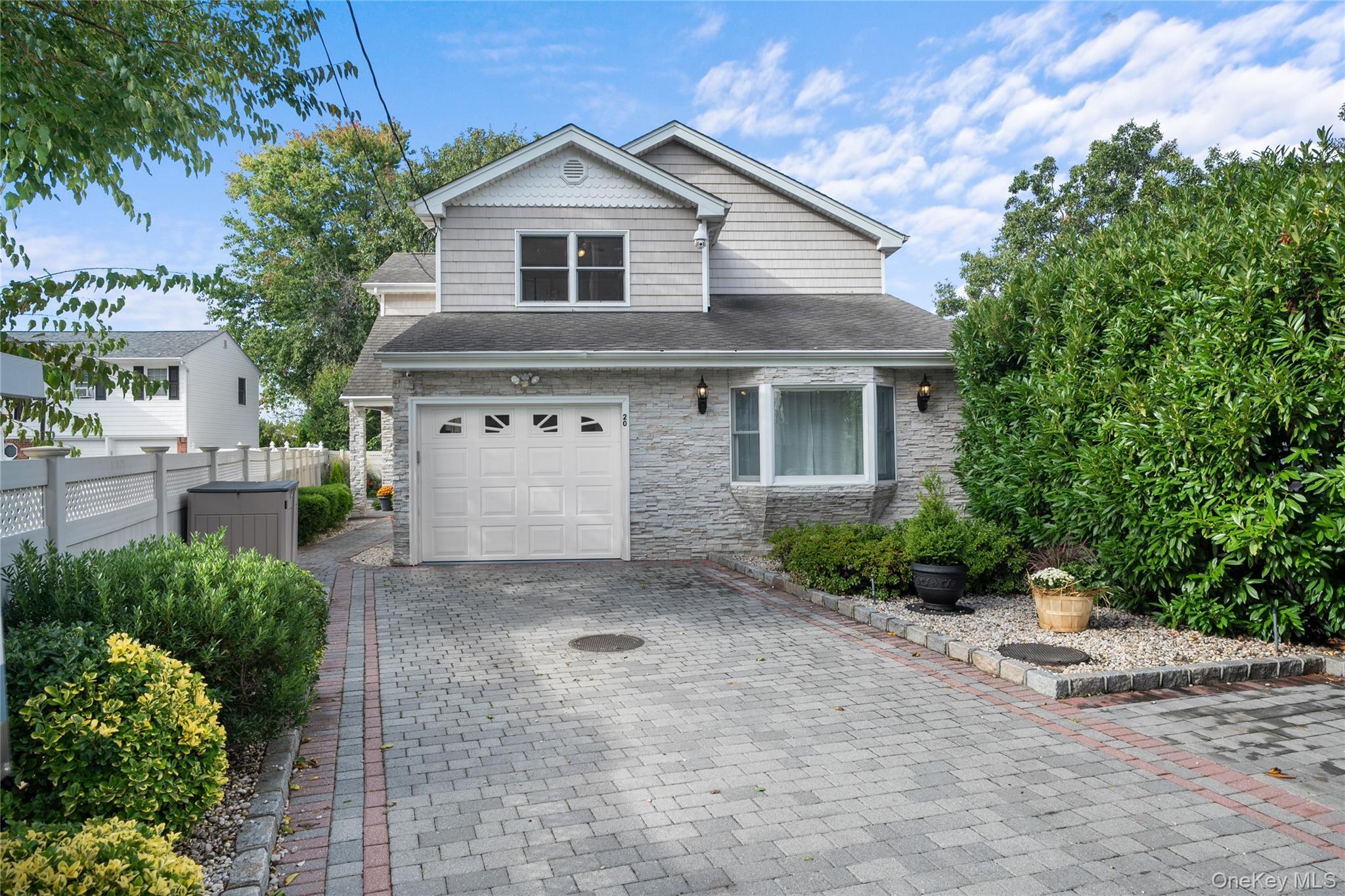 #1 photo, 20 3rd Street, 长岛 Bayville , NY 11709