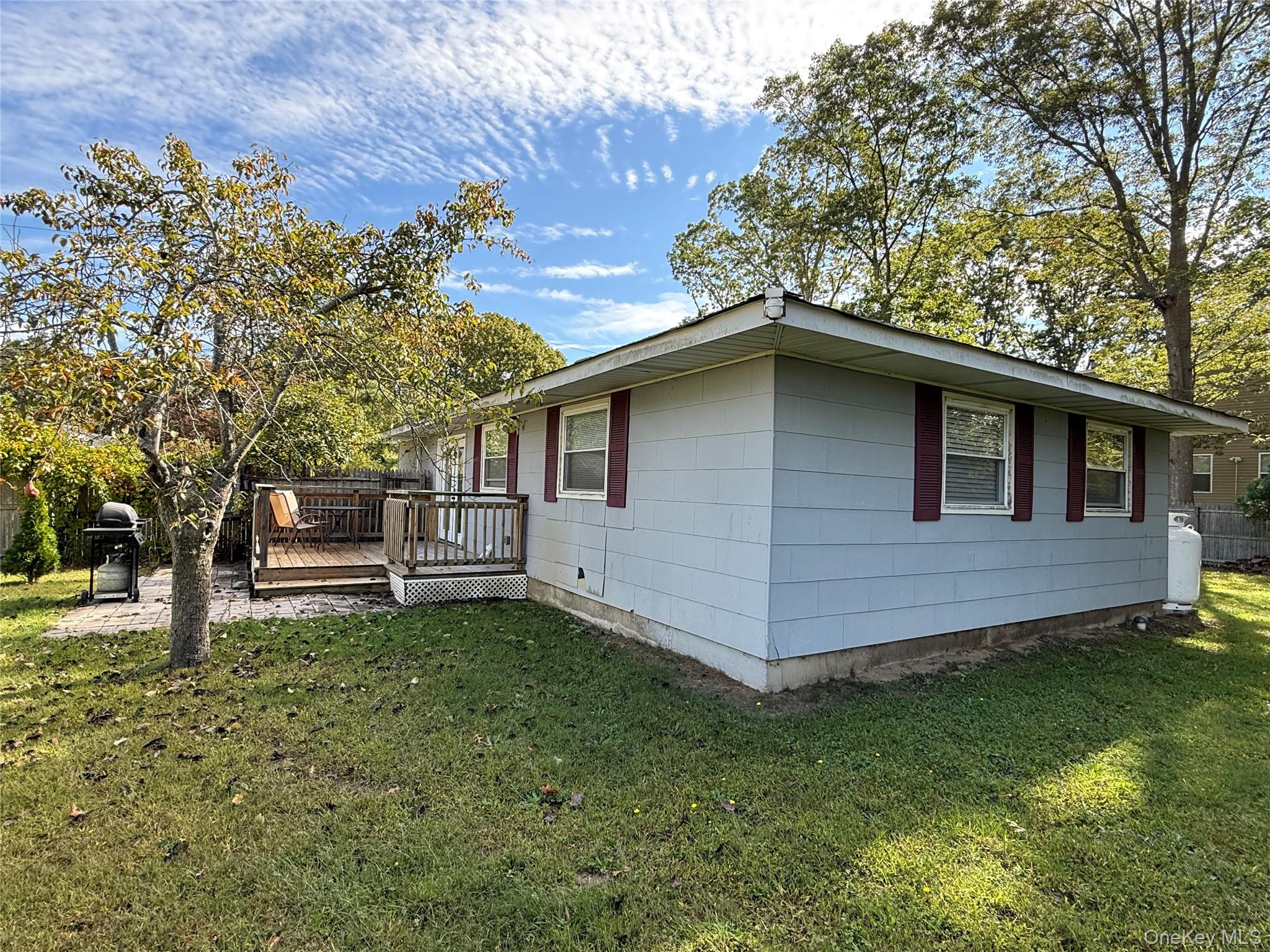 #6 photo, 135 Forrest Avenue, Shirley , NY 11967