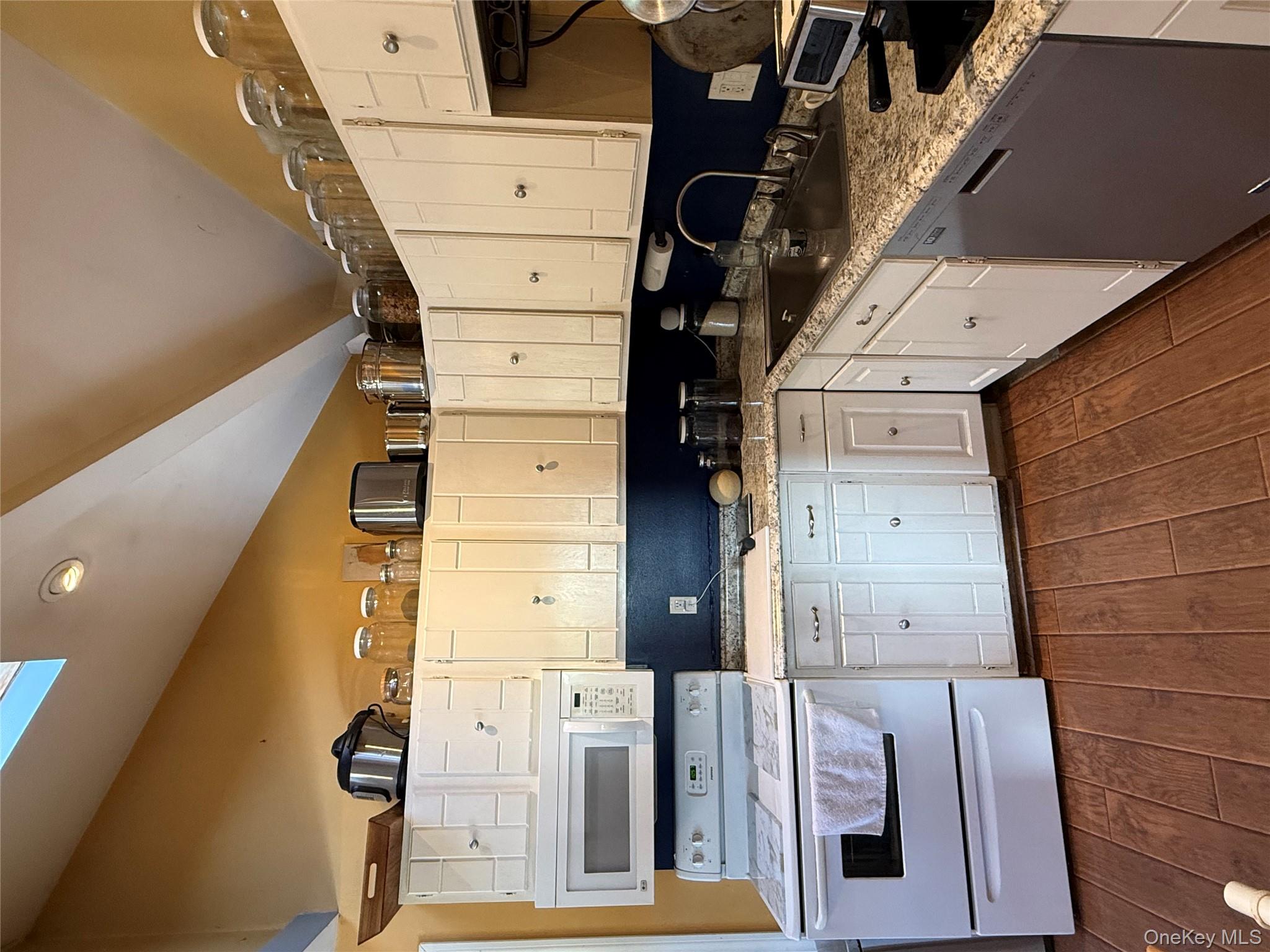 #9 photo, 135 Forrest Avenue, Shirley , NY 11967