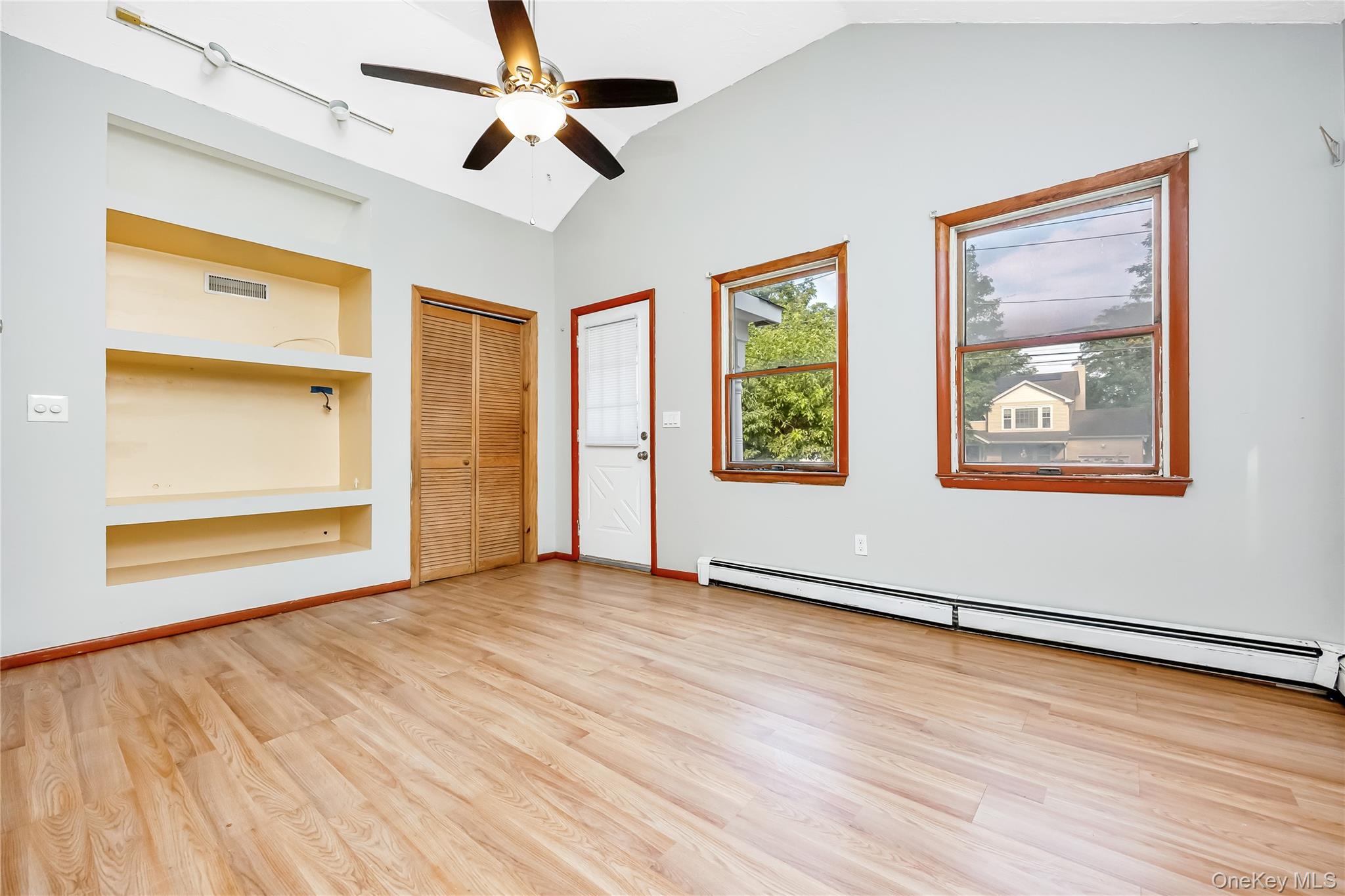 #3 photo, 38 Woodmont Place, Farmingville , NY 11738