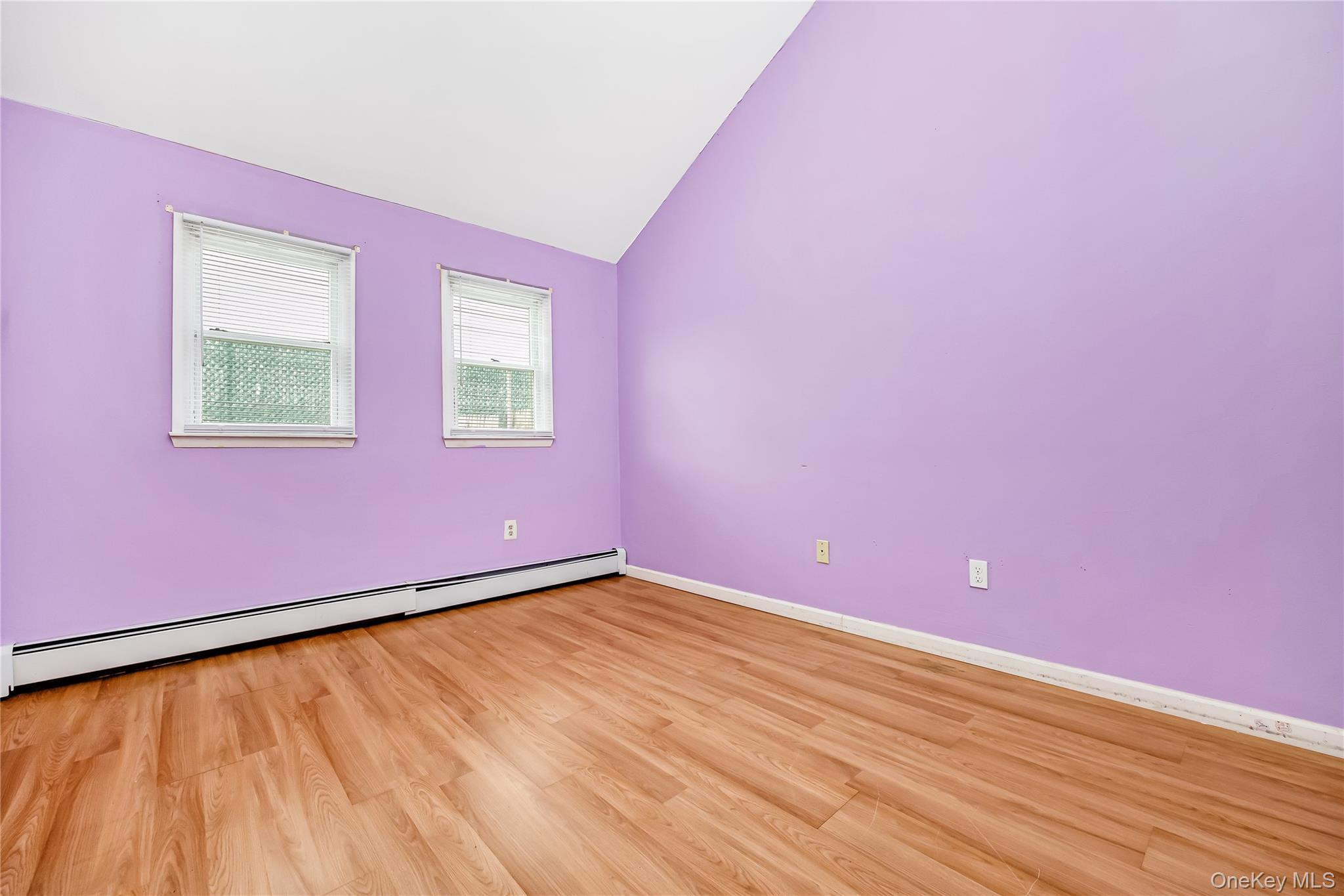 #7 photo, 38 Woodmont Place, Farmingville , NY 11738