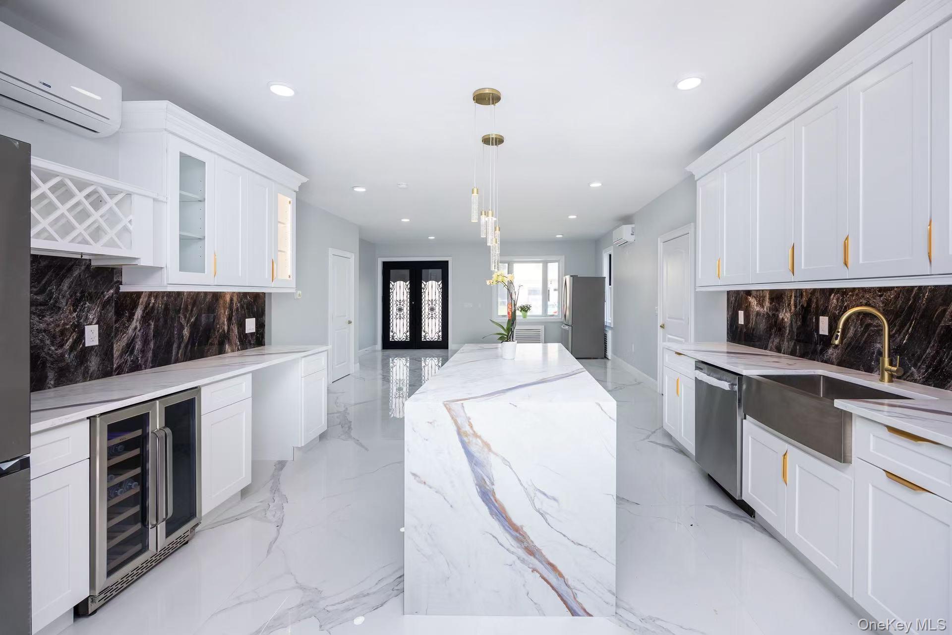 #13 photo, 20 Genevieve Place, Great Neck , NY 11021