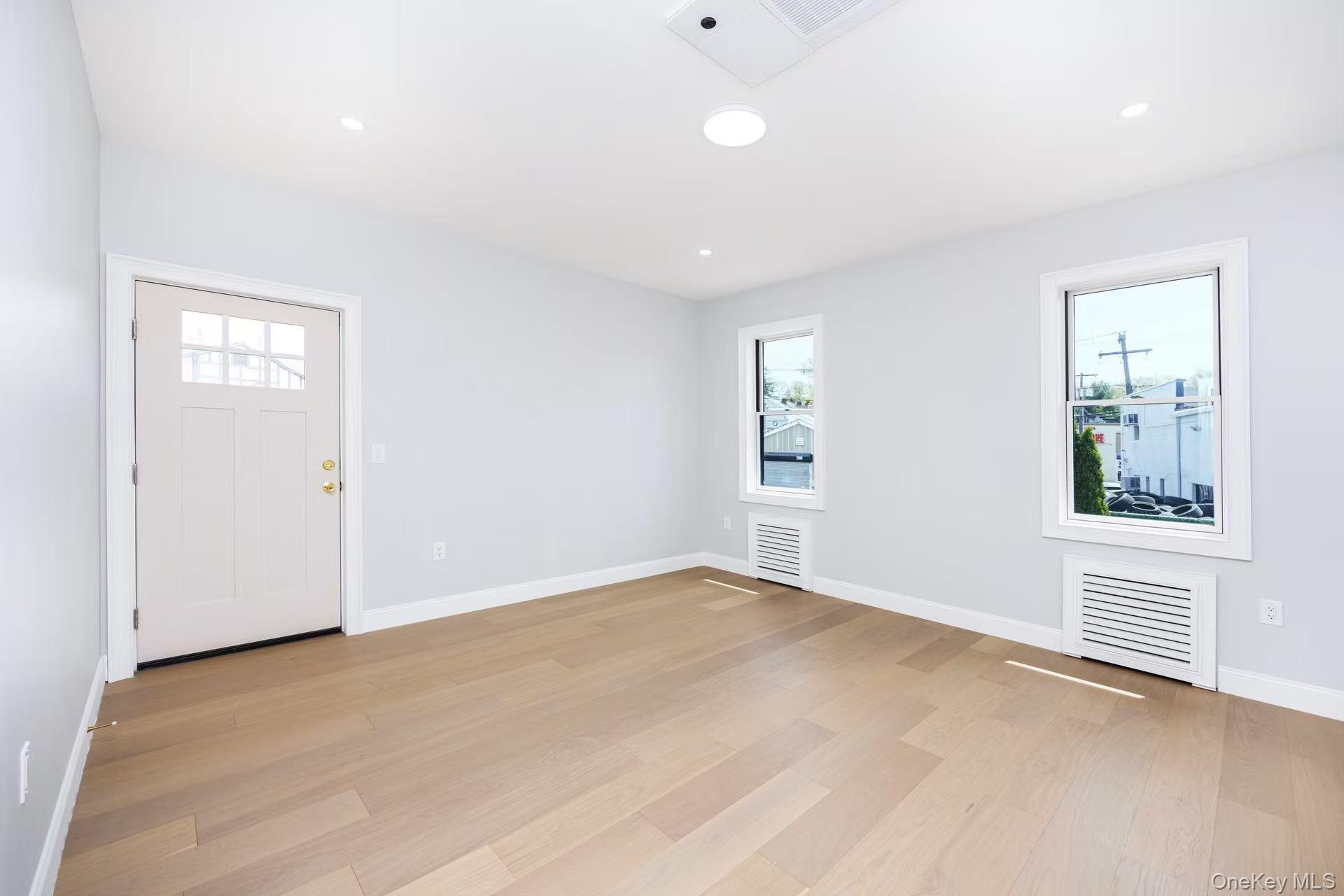 #15 photo, 20 Genevieve Place, Great Neck , NY 11021