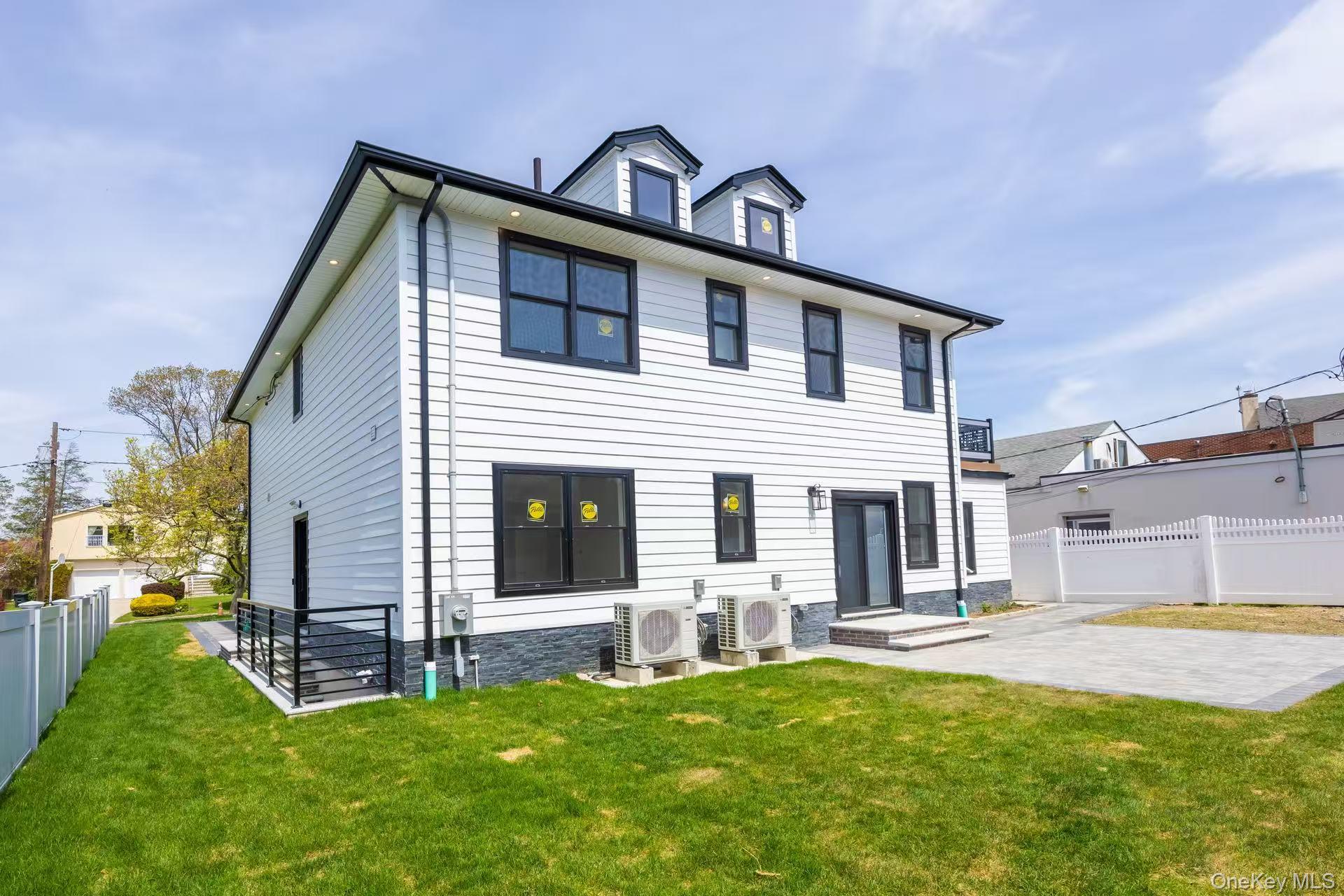 #2 photo, 20 Genevieve Place, Great Neck , NY 11021