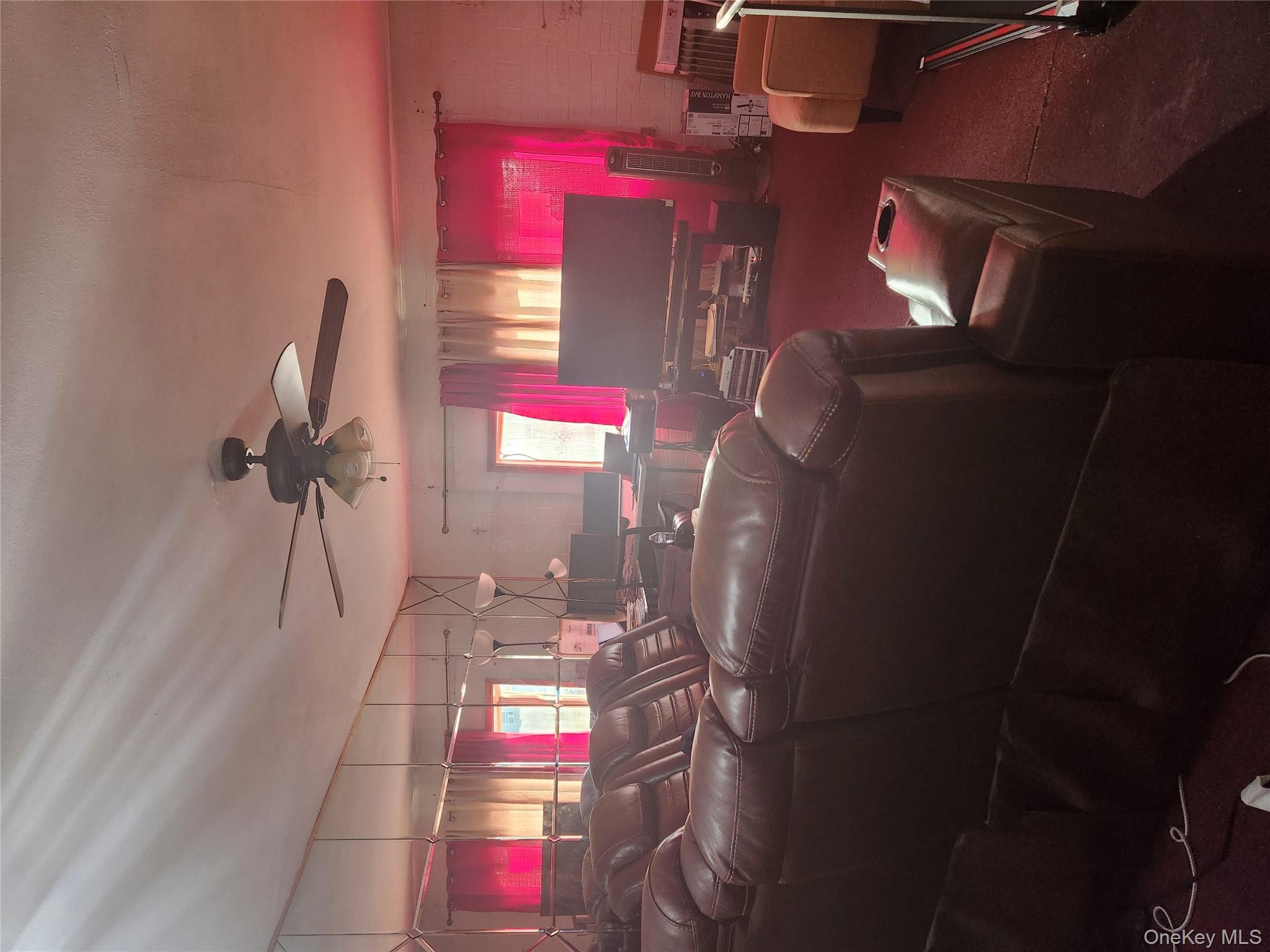 #2 photo, 14437 231st Street, クイーンズ区 Springfield Gardens , NY 11413