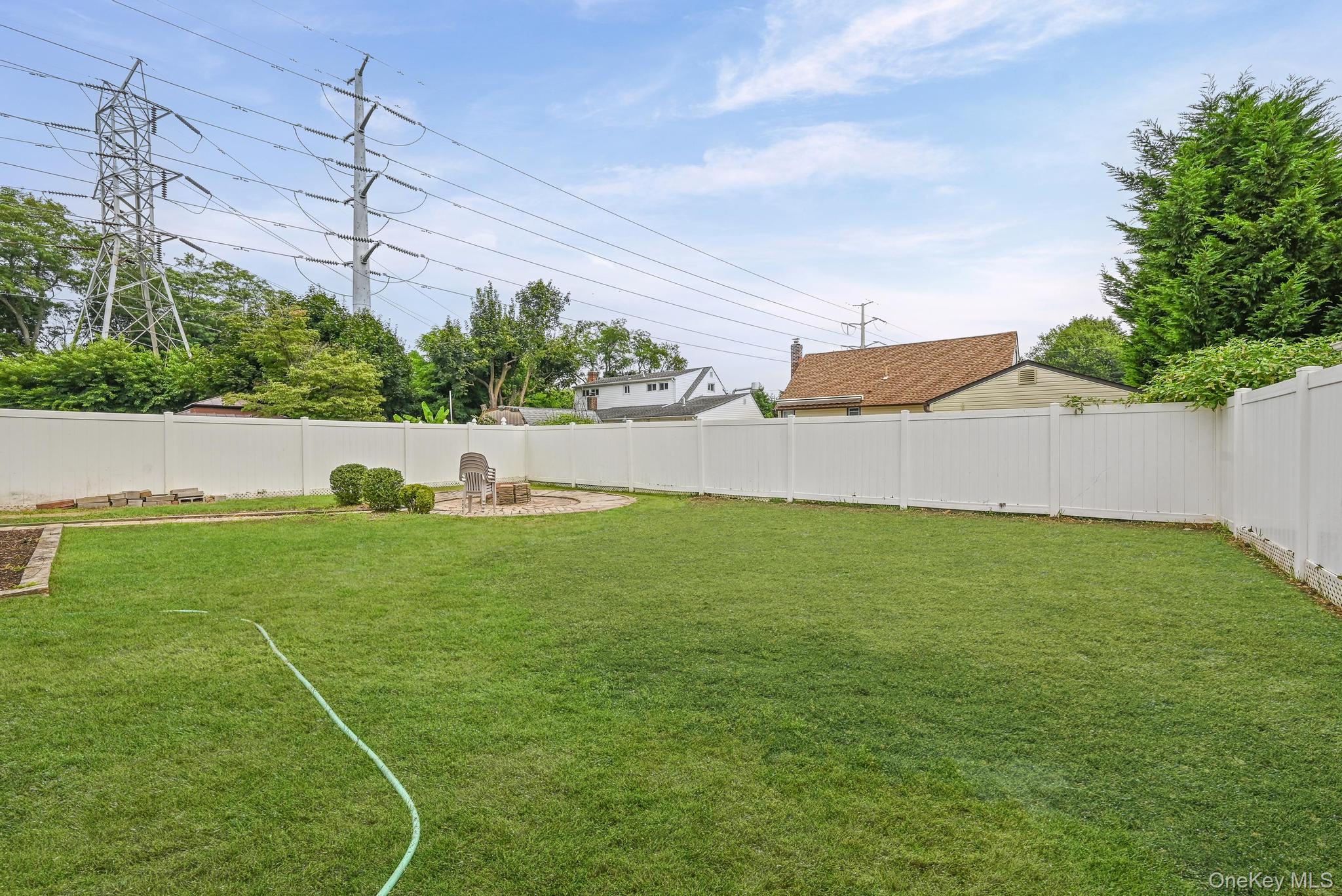 #18 photo, 96 S Windhorst Avenue, Bethpage , NY 11714