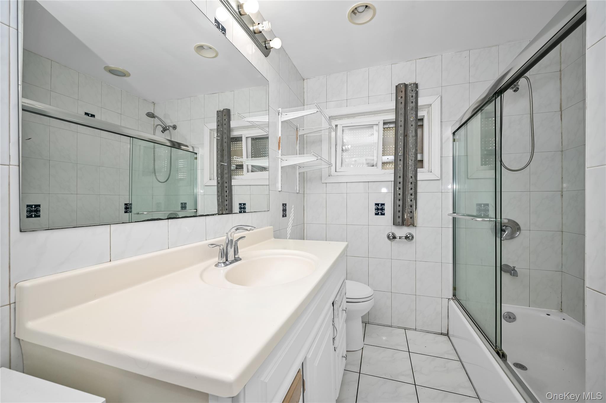 #12 photo, 58 Amherst Lane, Hicksville , NY 11801