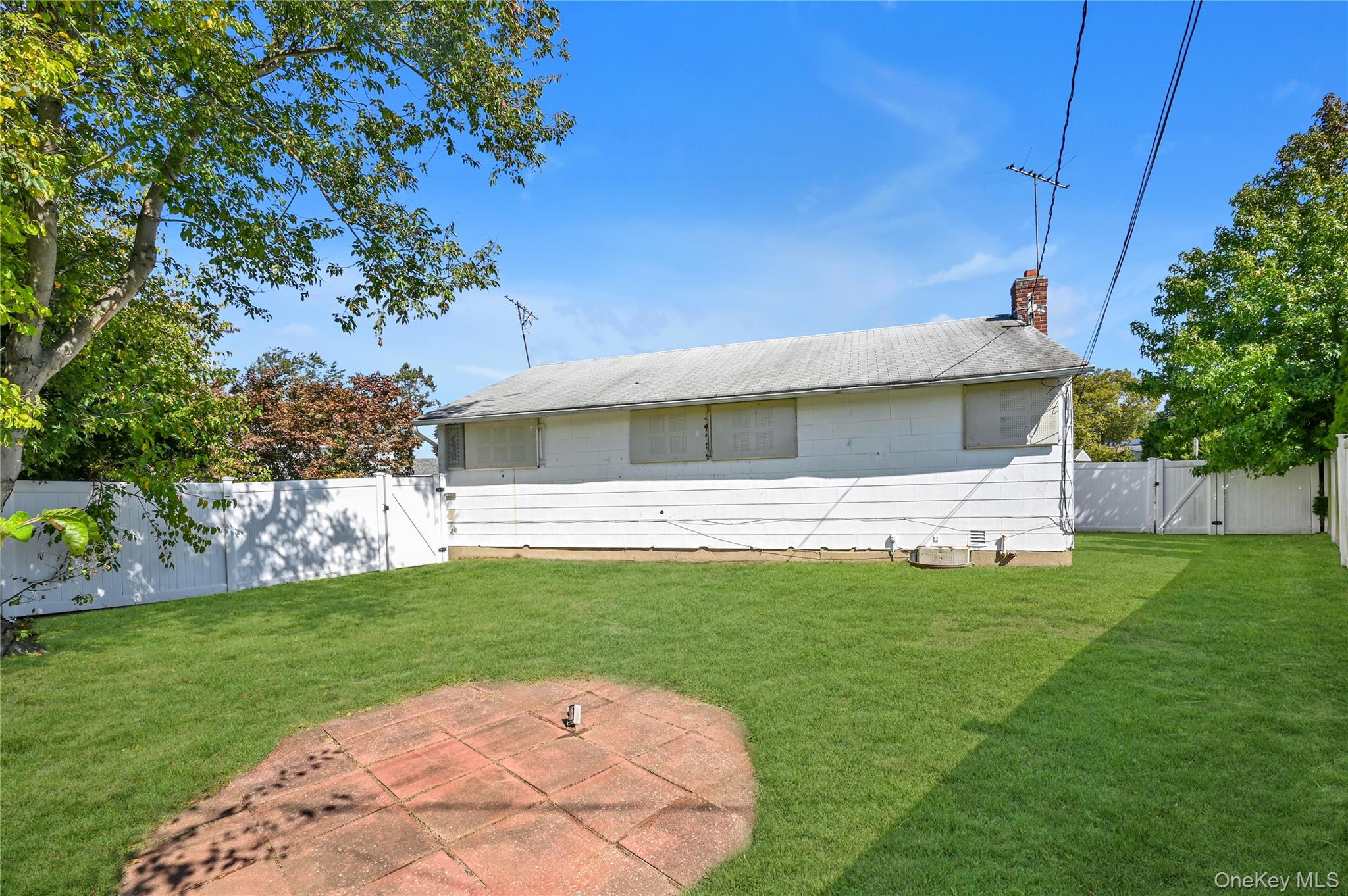 #15 photo, 58 Amherst Lane, Hicksville , NY 11801