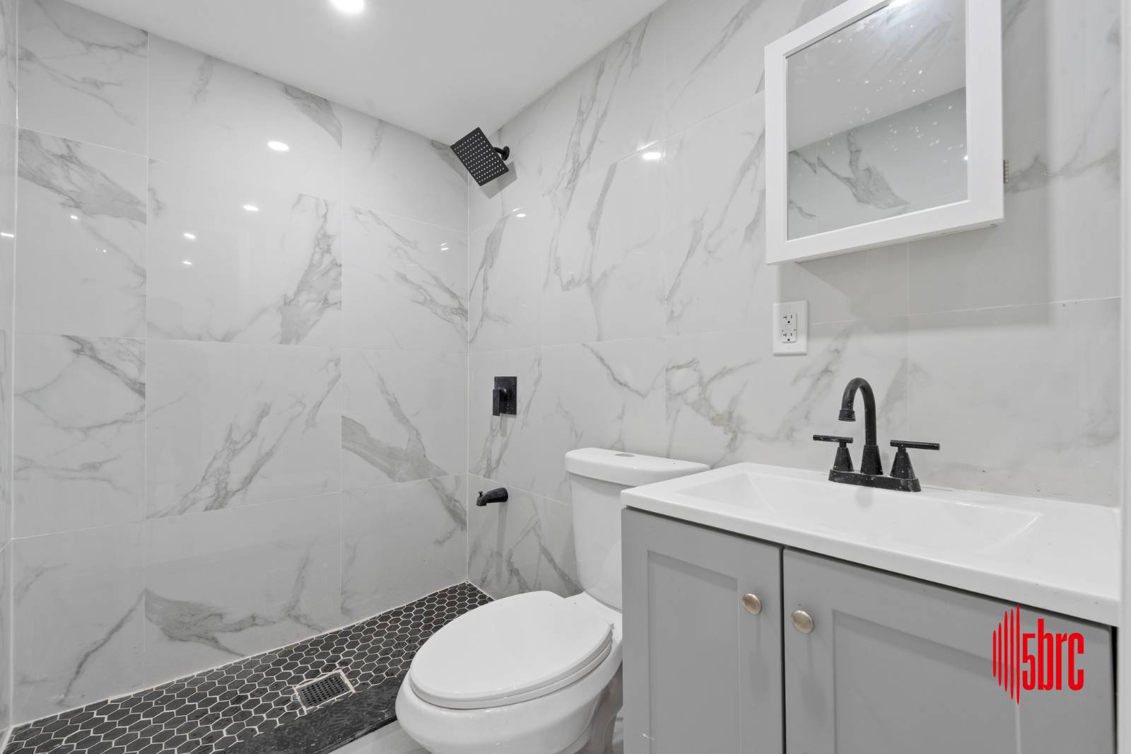 #26 photo, 128-05 116th ave, South Ozone Park , NY 11420