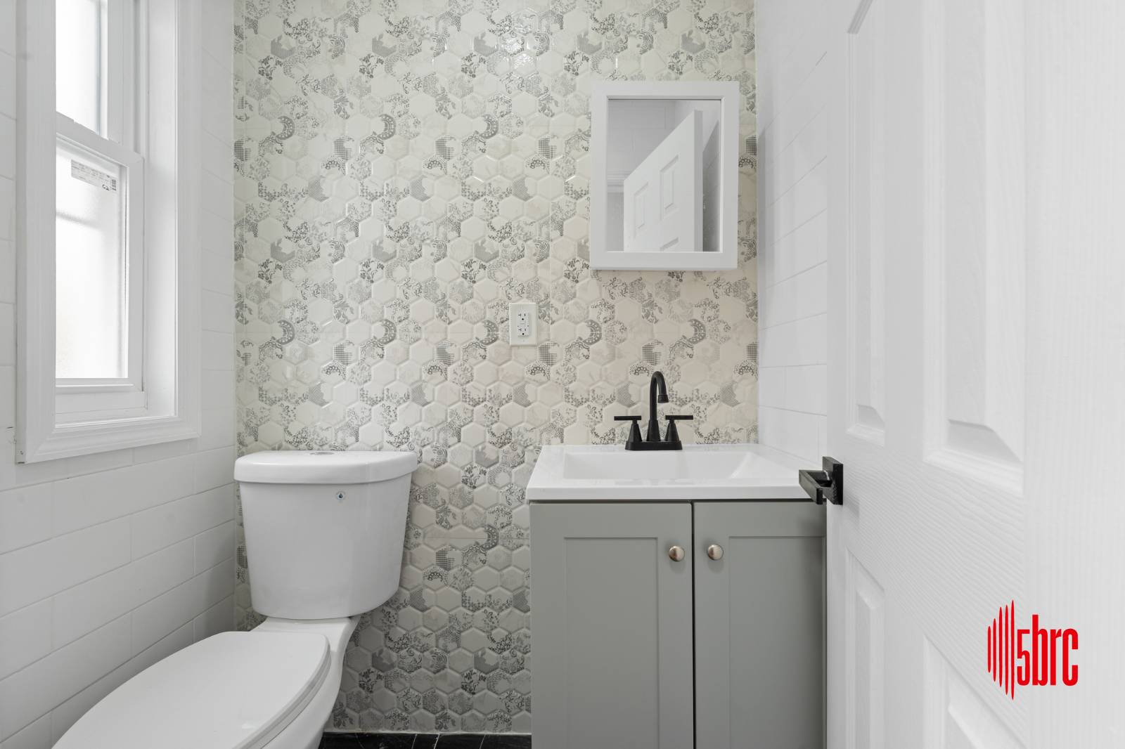 #27 photo, 128-05 116th ave, South Ozone Park , NY 11420