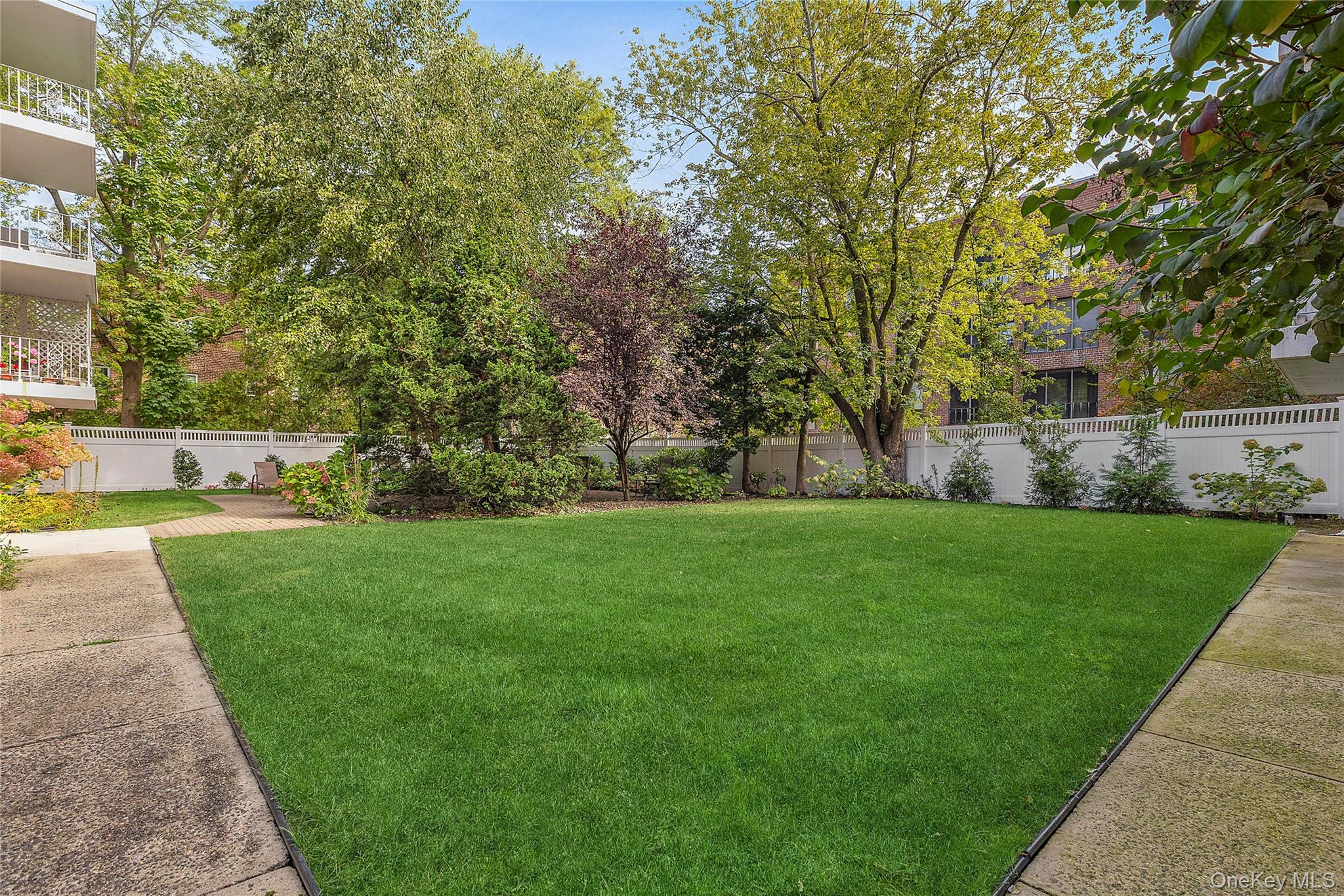 #13 photo, 21 Chapel Place, 长岛 大颈 Great Neck , NY 11021