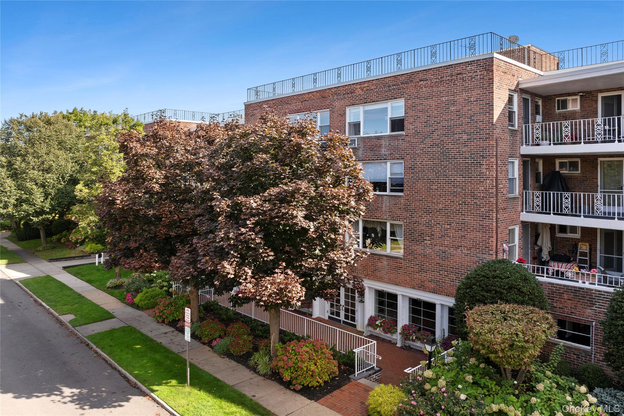 #20 photo, 21 Chapel Place, 长岛 大颈 Great Neck , NY 11021