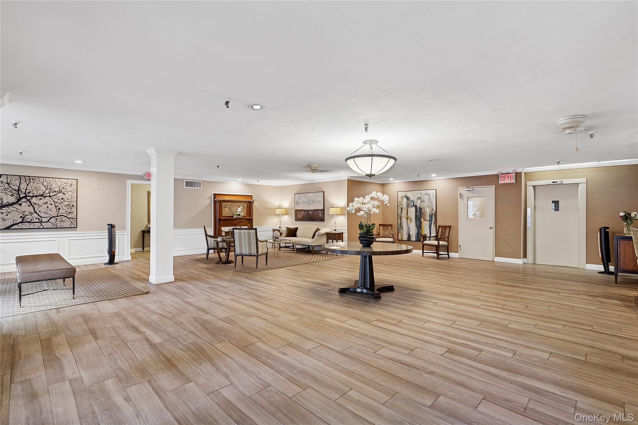 #3 photo, 21 Chapel Place, 长岛 大颈 Great Neck , NY 11021