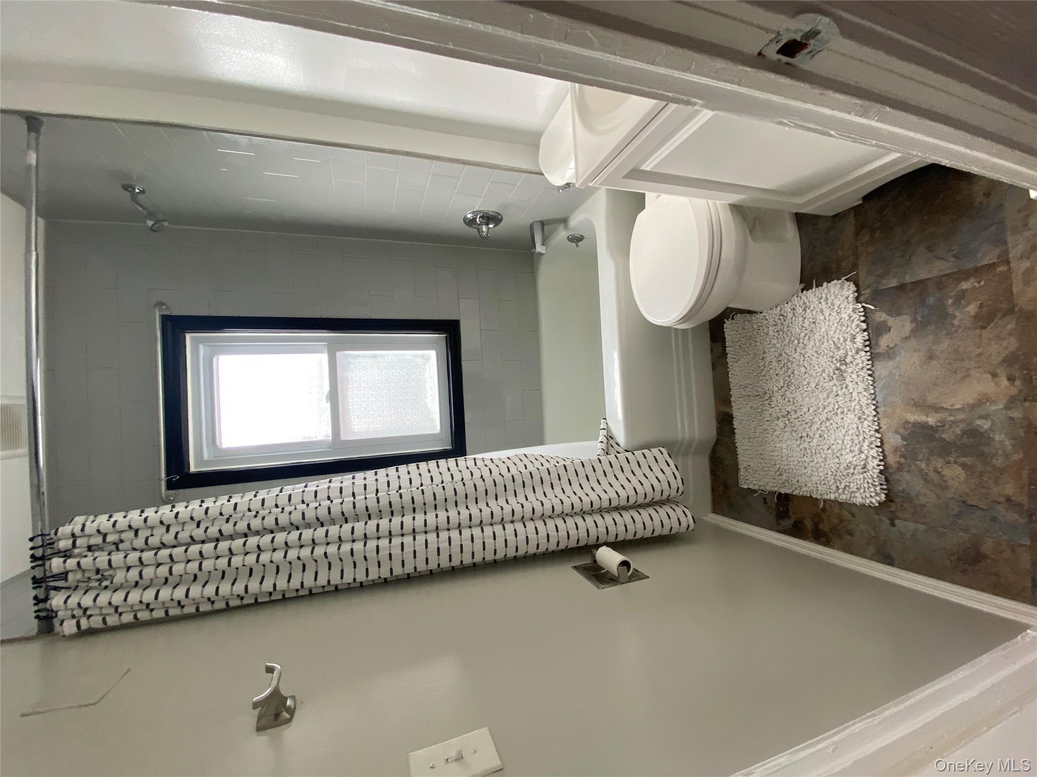 #5 photo, 21 Lincoln Avenue, Poughkeepsie , NY 12601