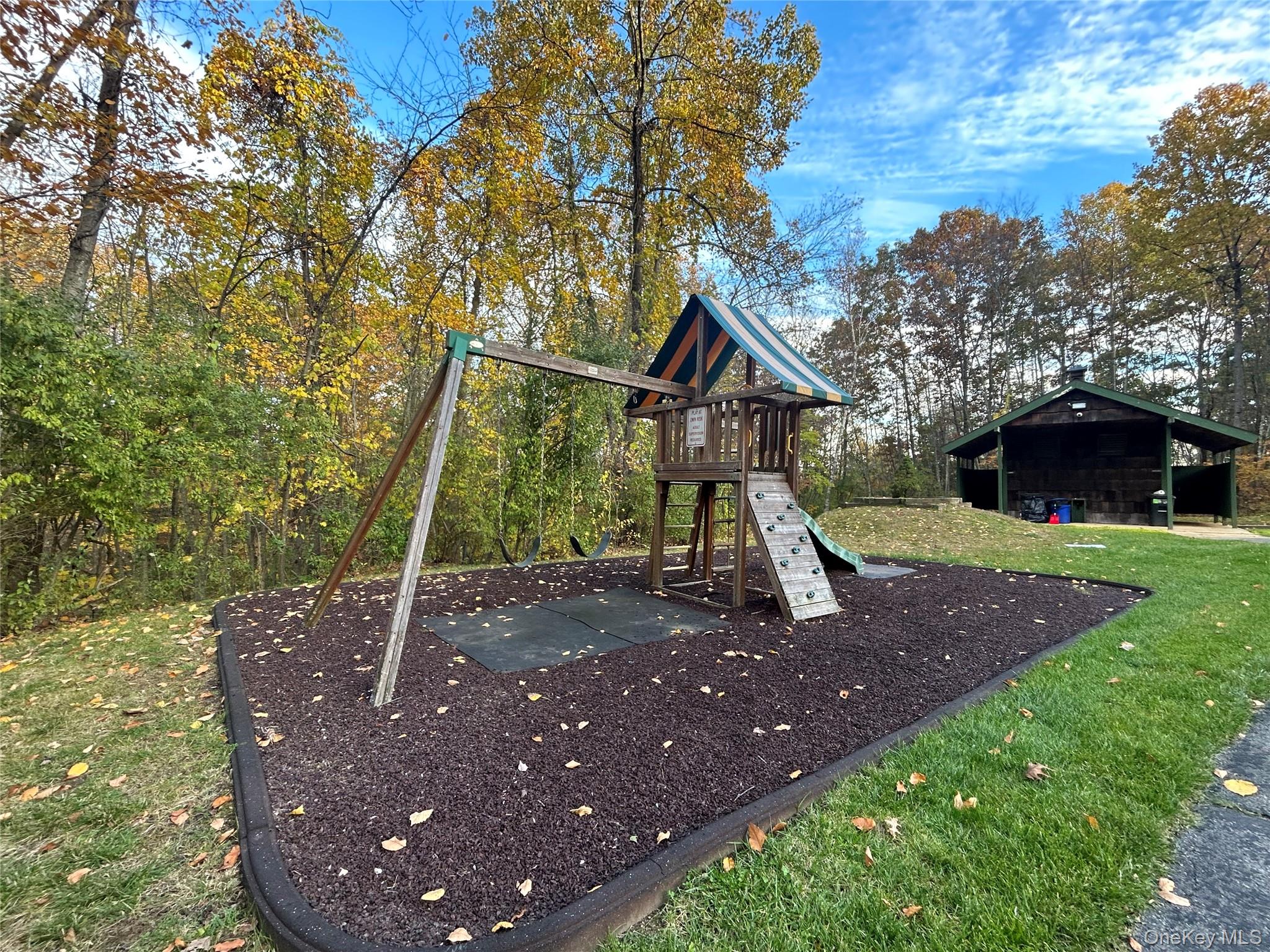 #19 photo, 417 Fox Run Lane, Carmel , NY 10512