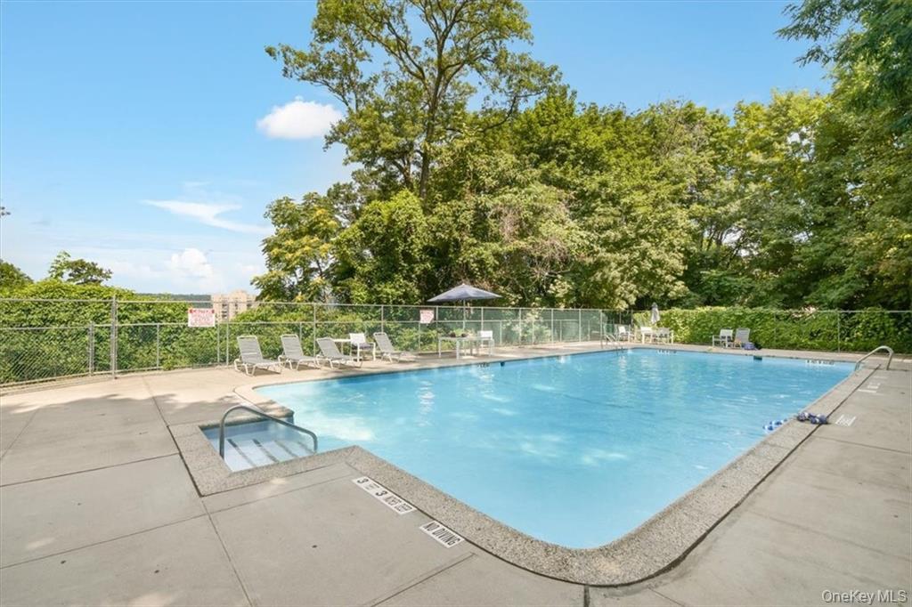 #11 photo, 377 N Broadway, Yonkers , NY 10701