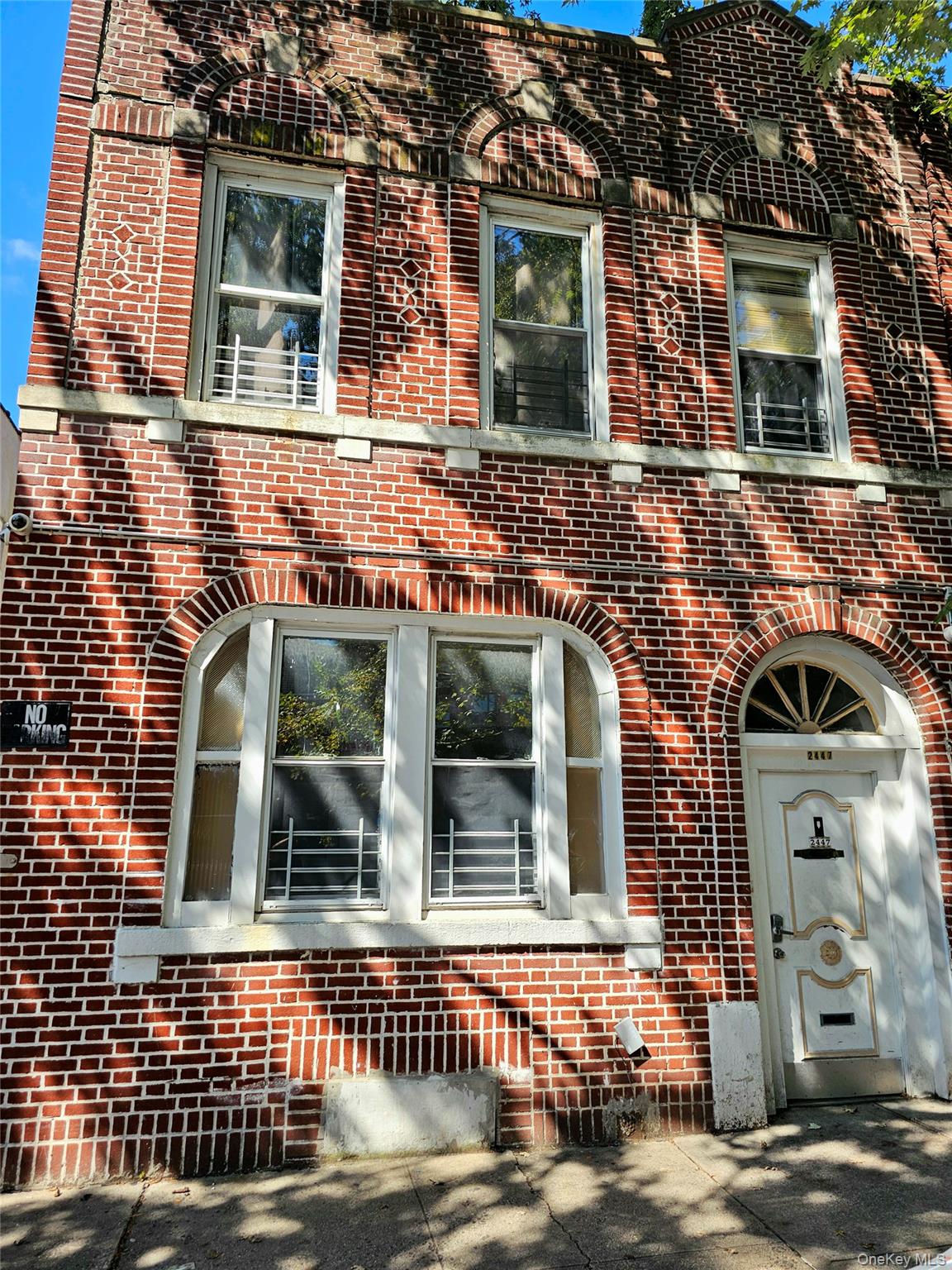 #2 photo, 2447 Beaumont Avenue, Bronx , NY 10458