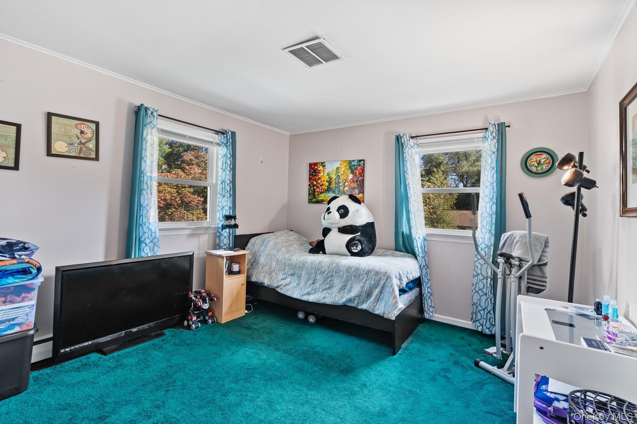 #17 photo, 222 Margo Street, New Windsor , NY 12553