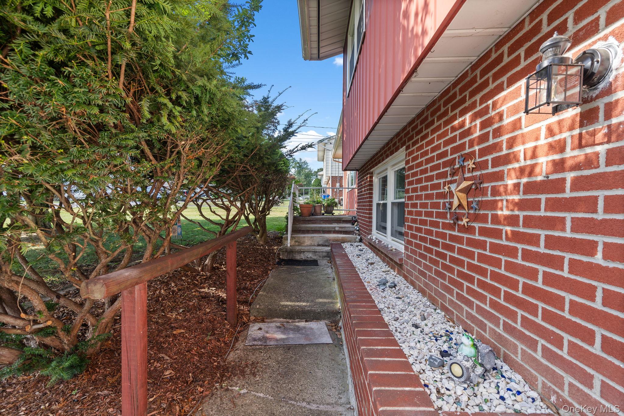 #3 photo, 222 Margo Street, New Windsor , NY 12553