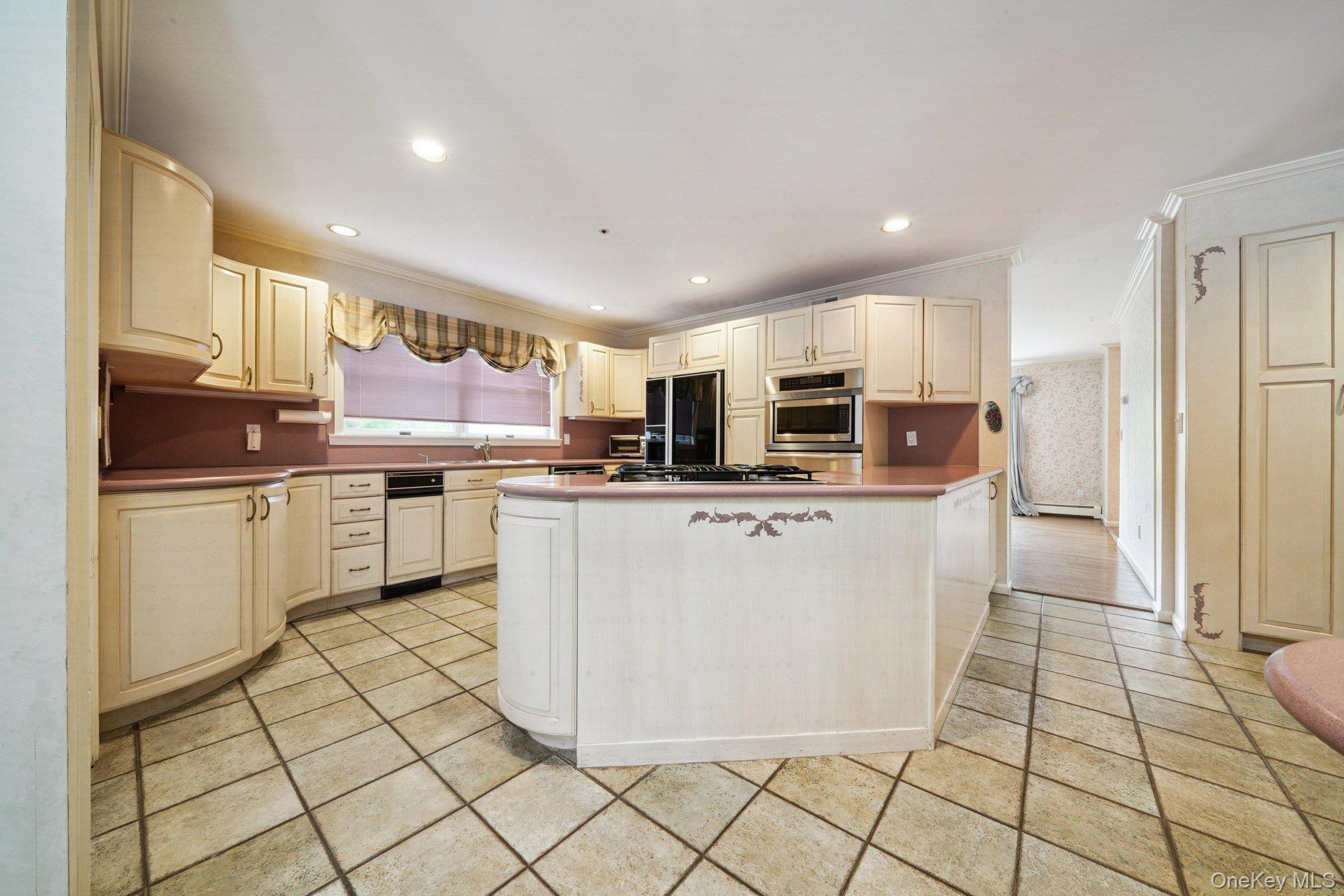 #6 photo, 48 Westchester View Lane, White Plains , NY 10607