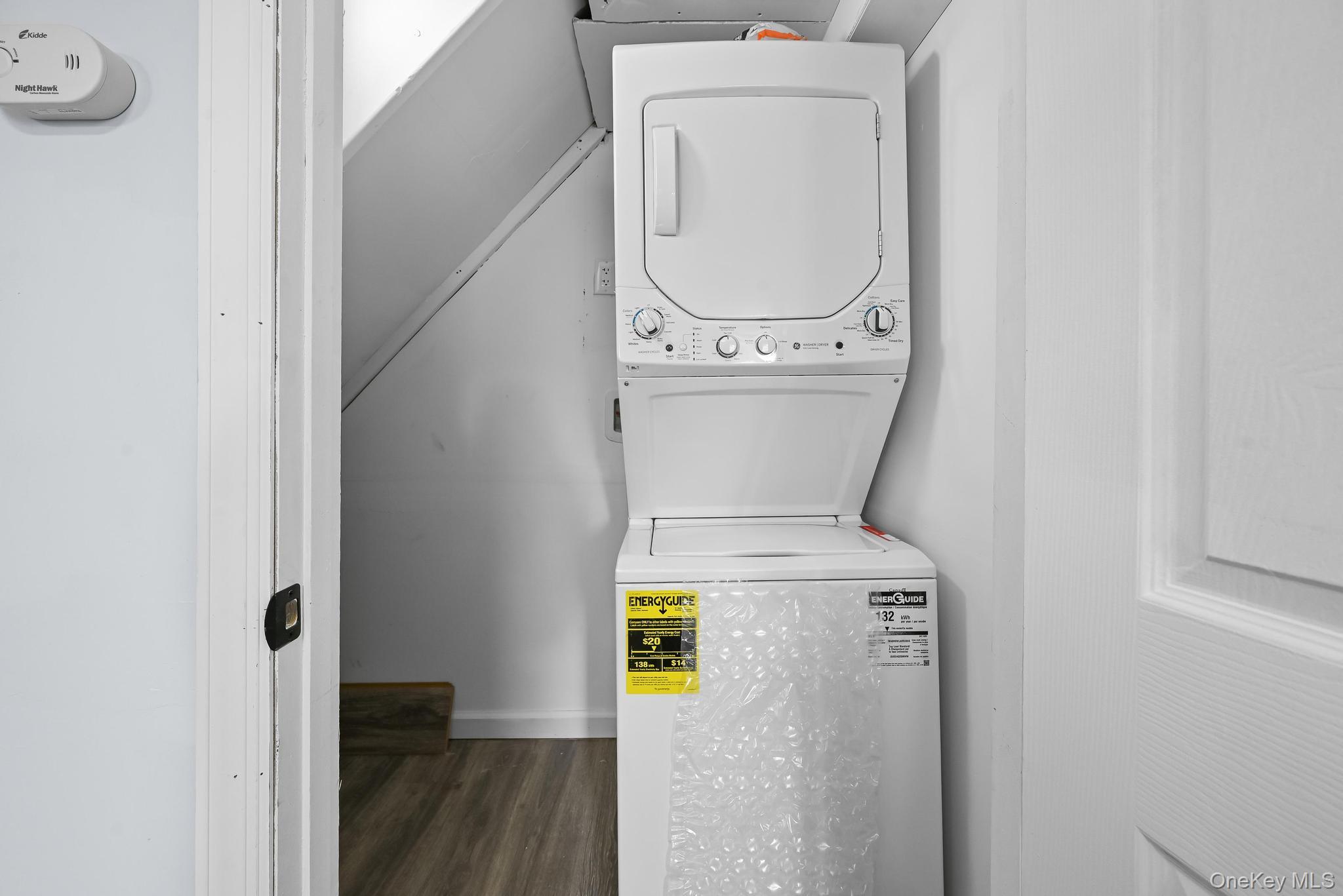 #19 photo, 90-04 24th Road, 뉴욕퀸즈 East Elmhurst , NY 11369