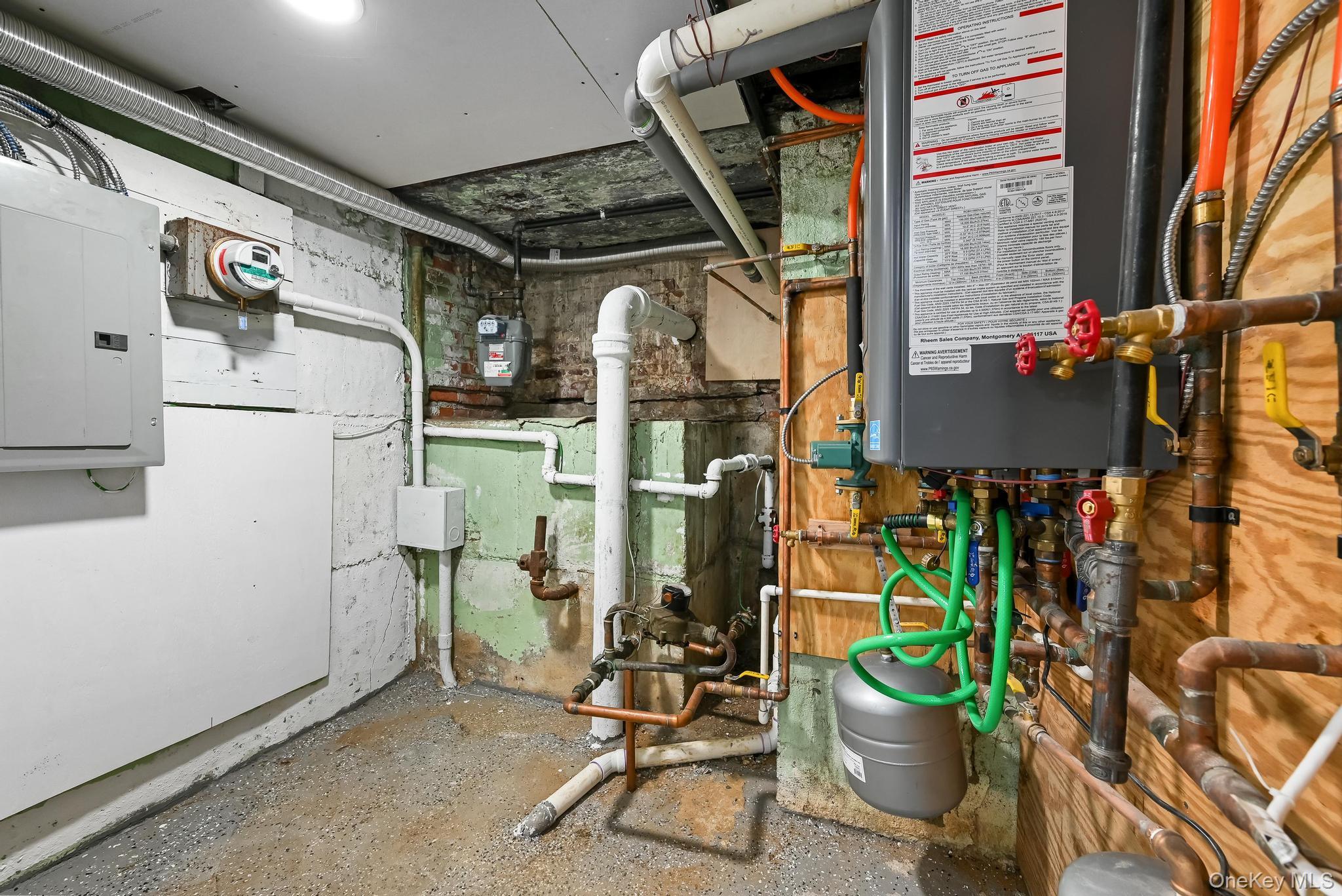 #20 photo, 90-04 24th Road, 뉴욕퀸즈 East Elmhurst , NY 11369