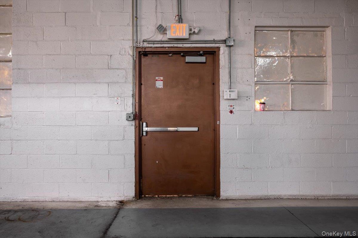 #6 photo, 36 Sylvester Street, ナッソー郡 Westbury , NY 11590