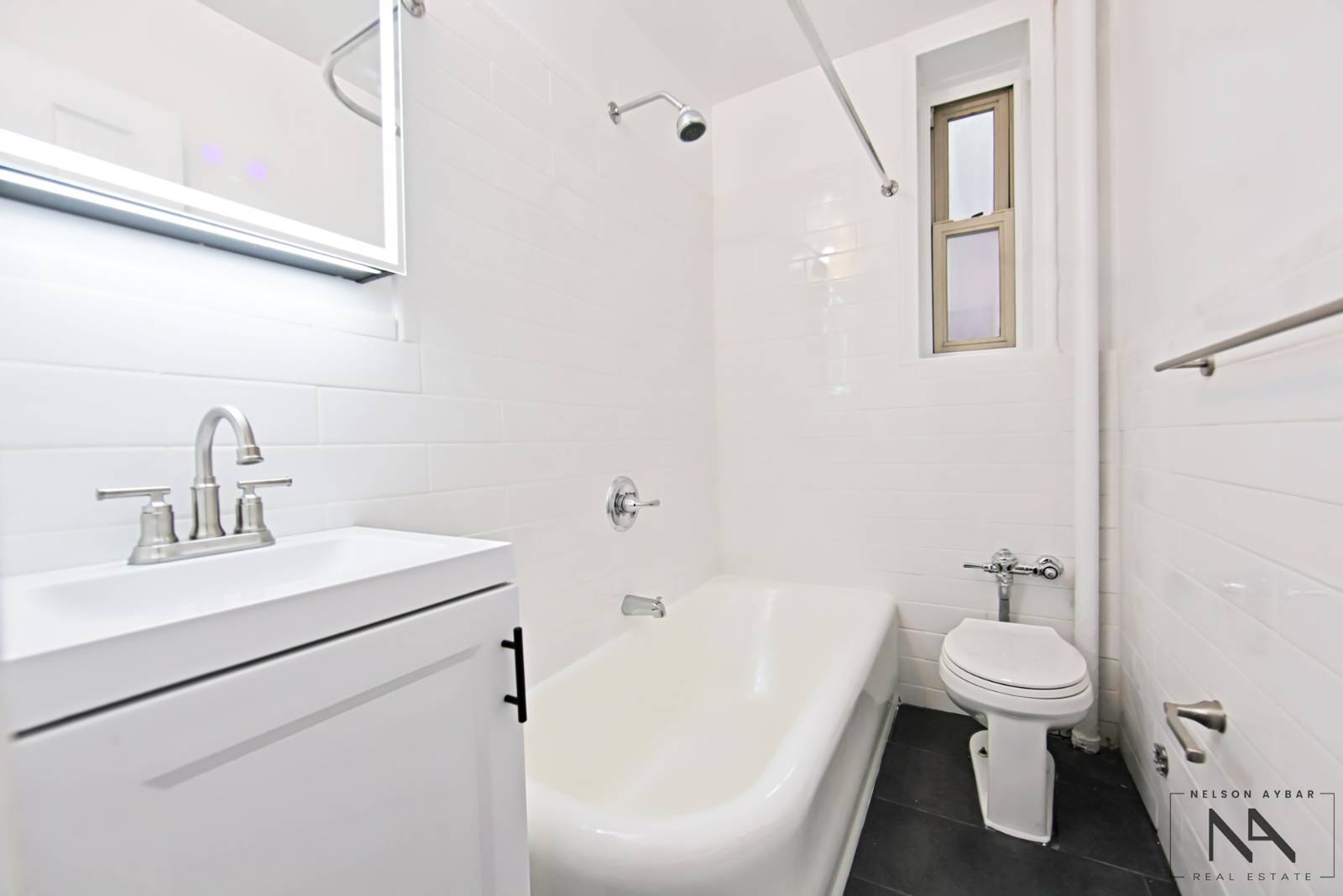 #6 photo, 43-10 48th Avenue, #2A, クイーンズ区 Woodside , NY 11377